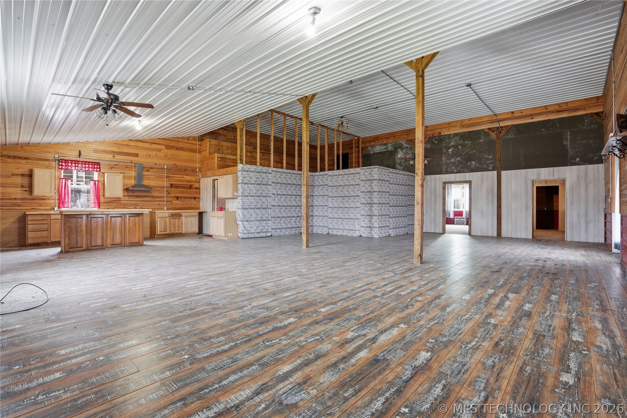 113 S Wilder Property Photo 19