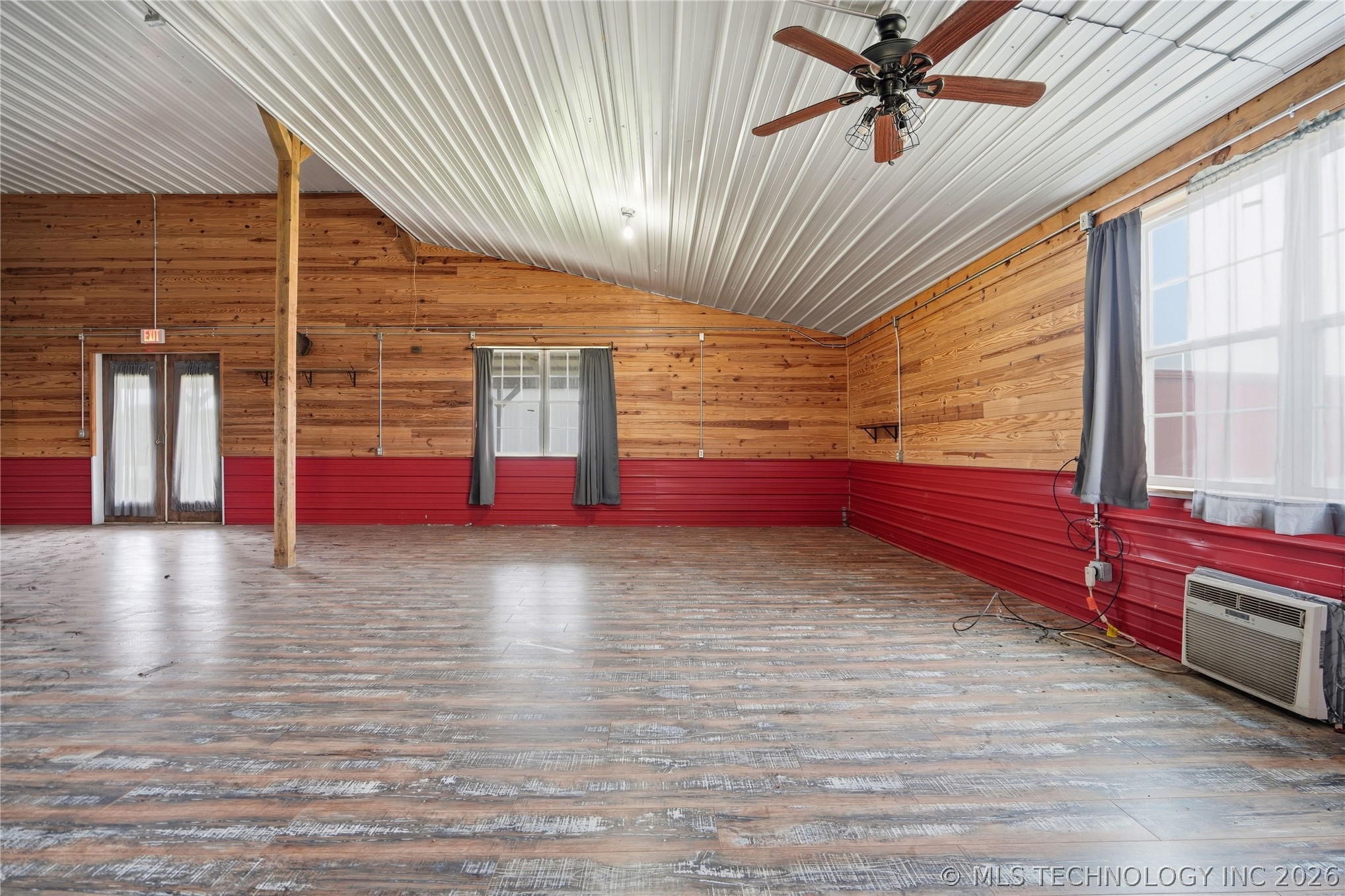 113 S Wilder Property Photo 21