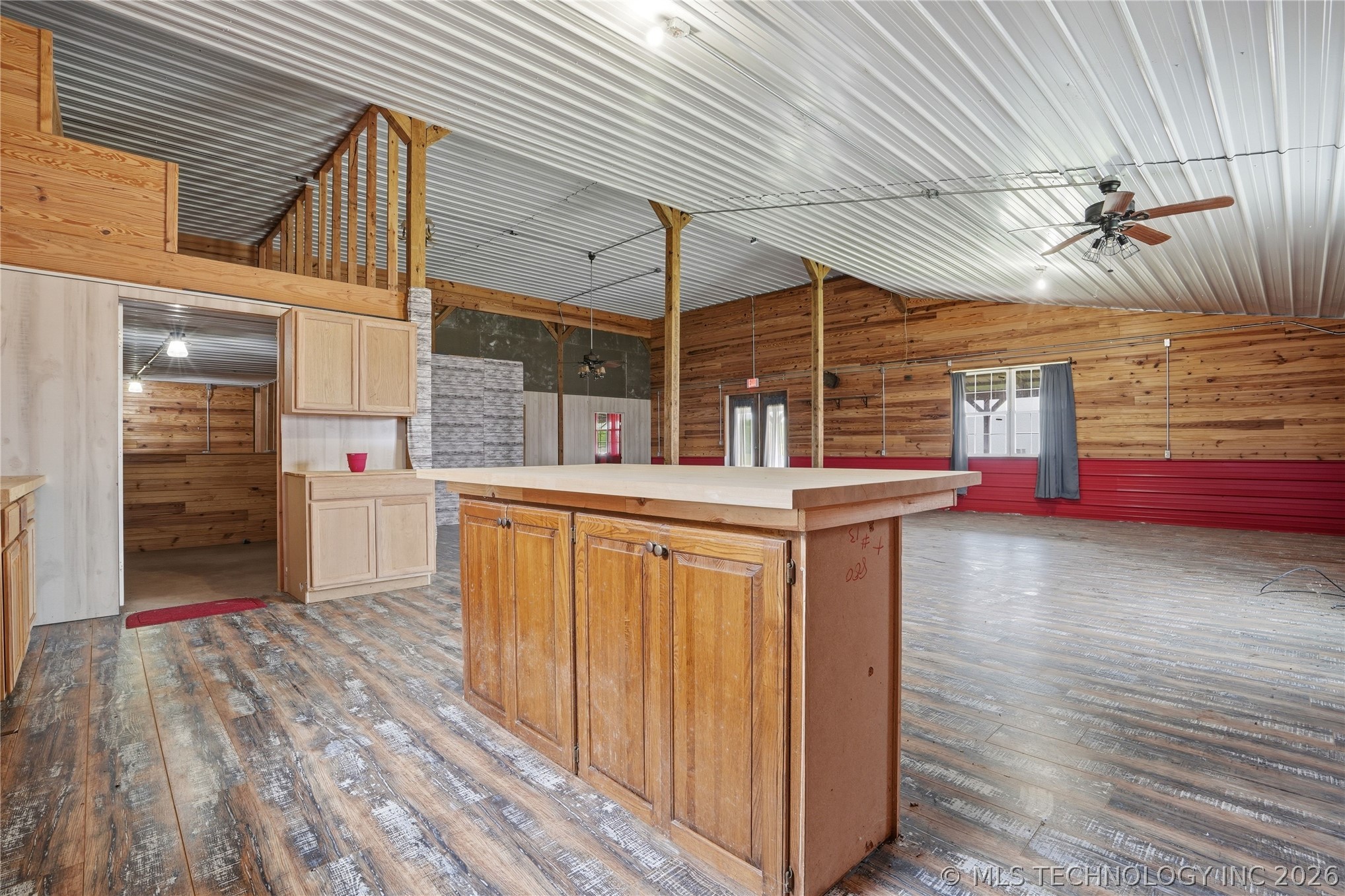 113 S Wilder Property Photo 26