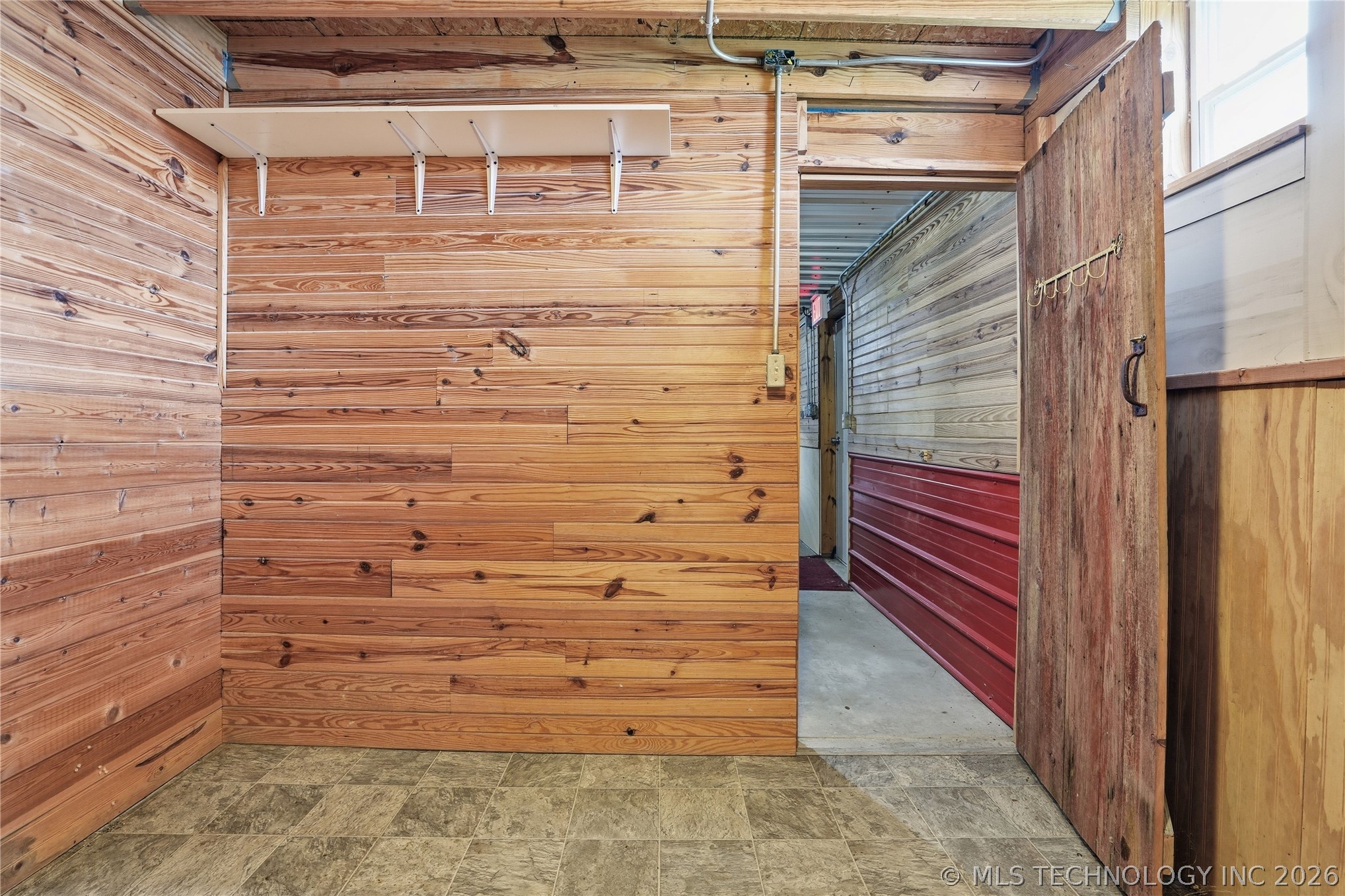 113 S Wilder Property Photo 35