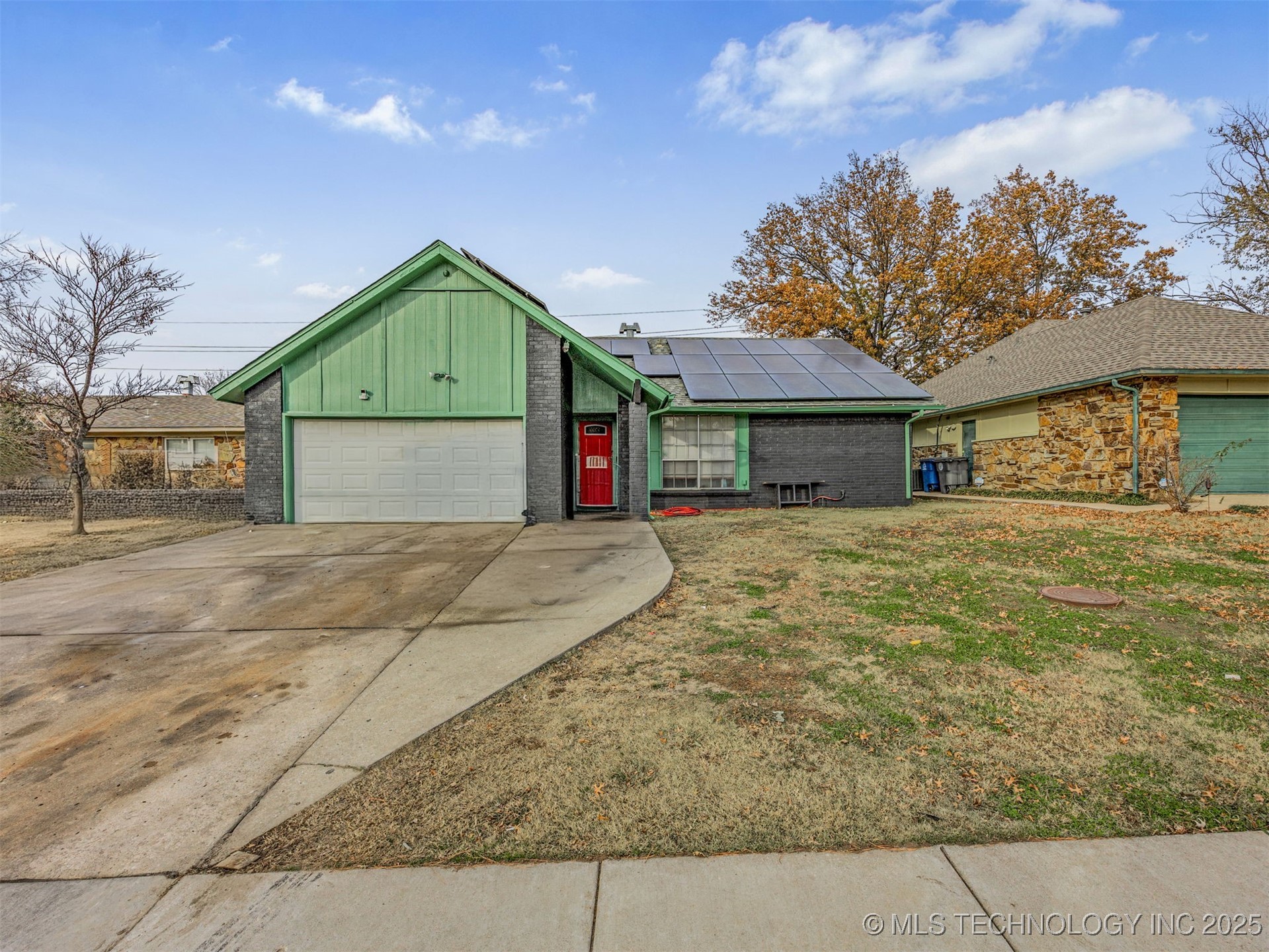 13523 E 31st Place Property Photo 1