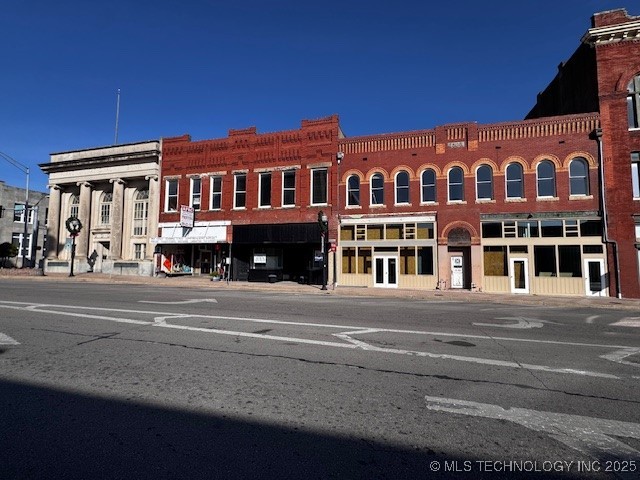 8 W Main Street Property Photo 2