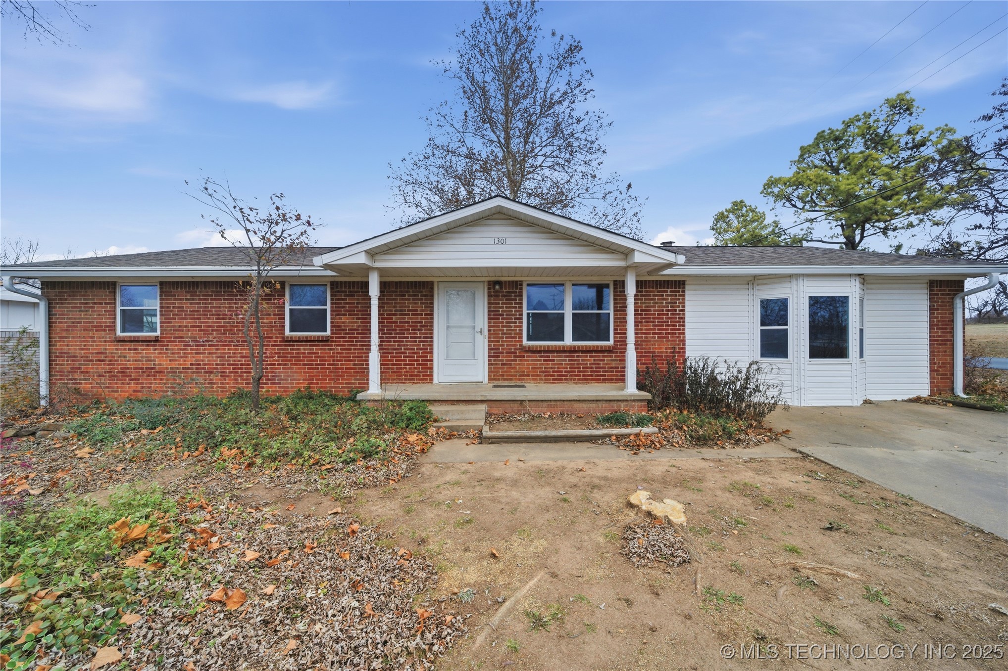1301 Jodebo Street Property Photo 1