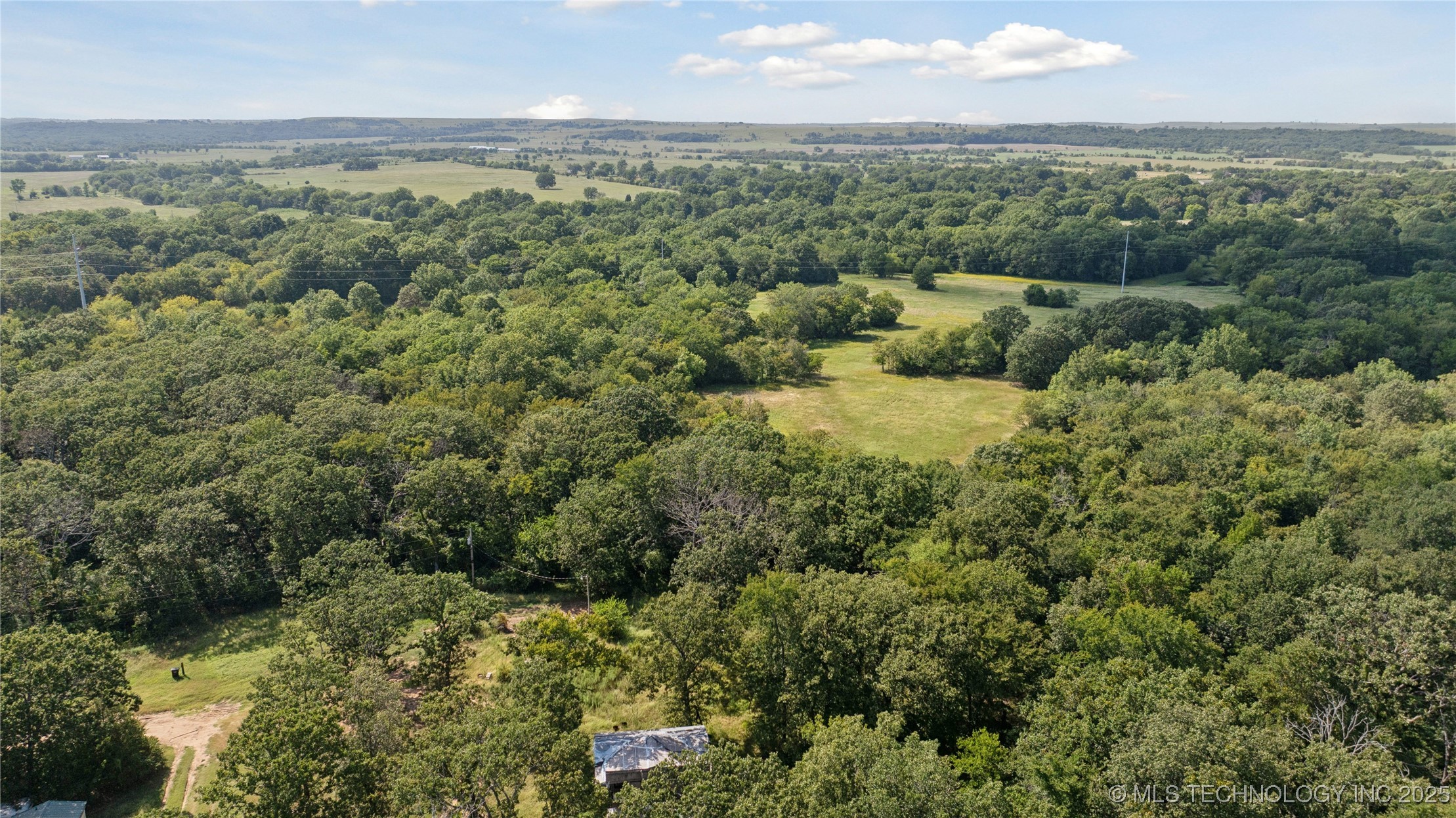 10 Fox Run Run Property Photo 6