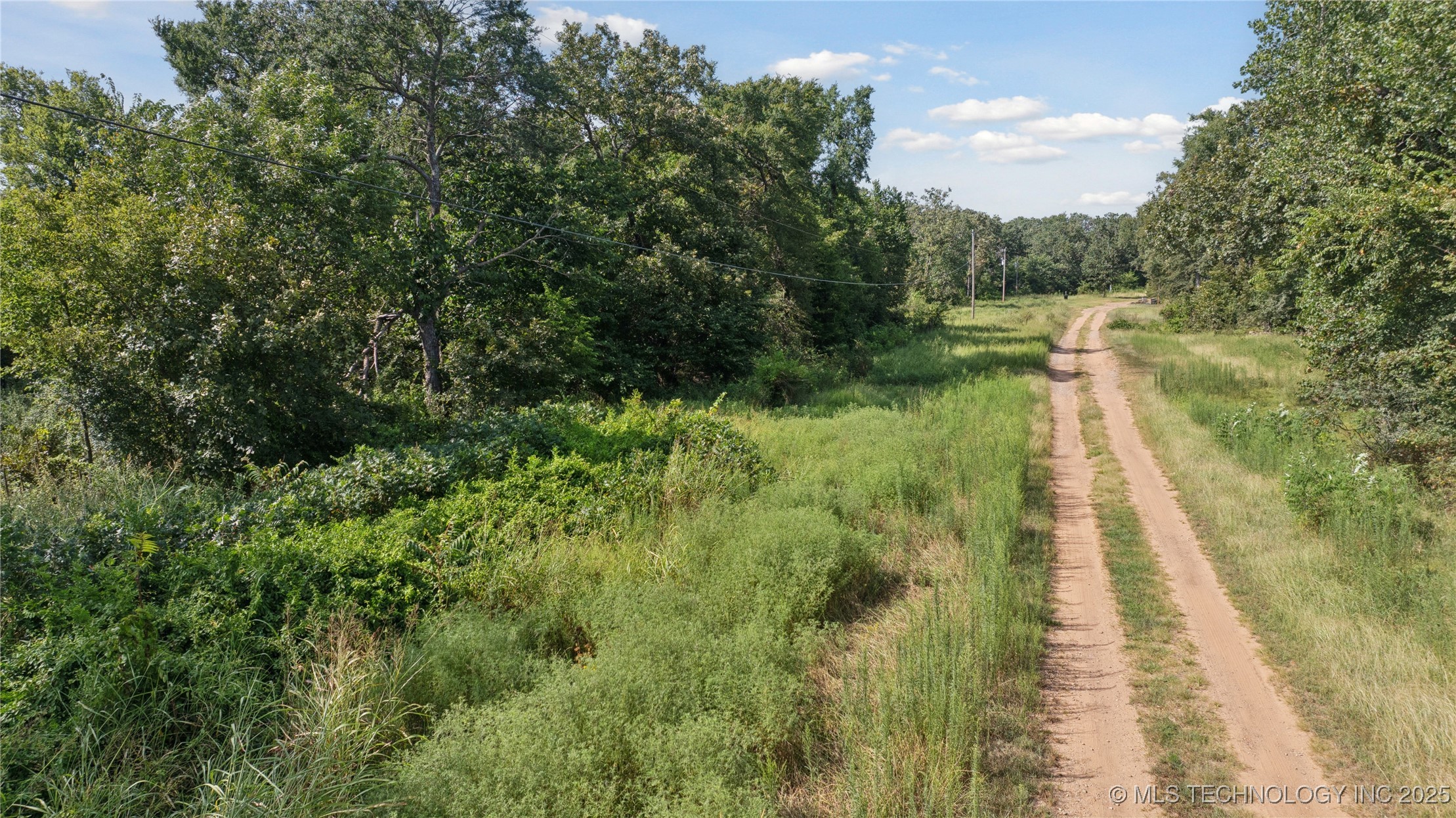 10 Fox Run Run Property Photo 12
