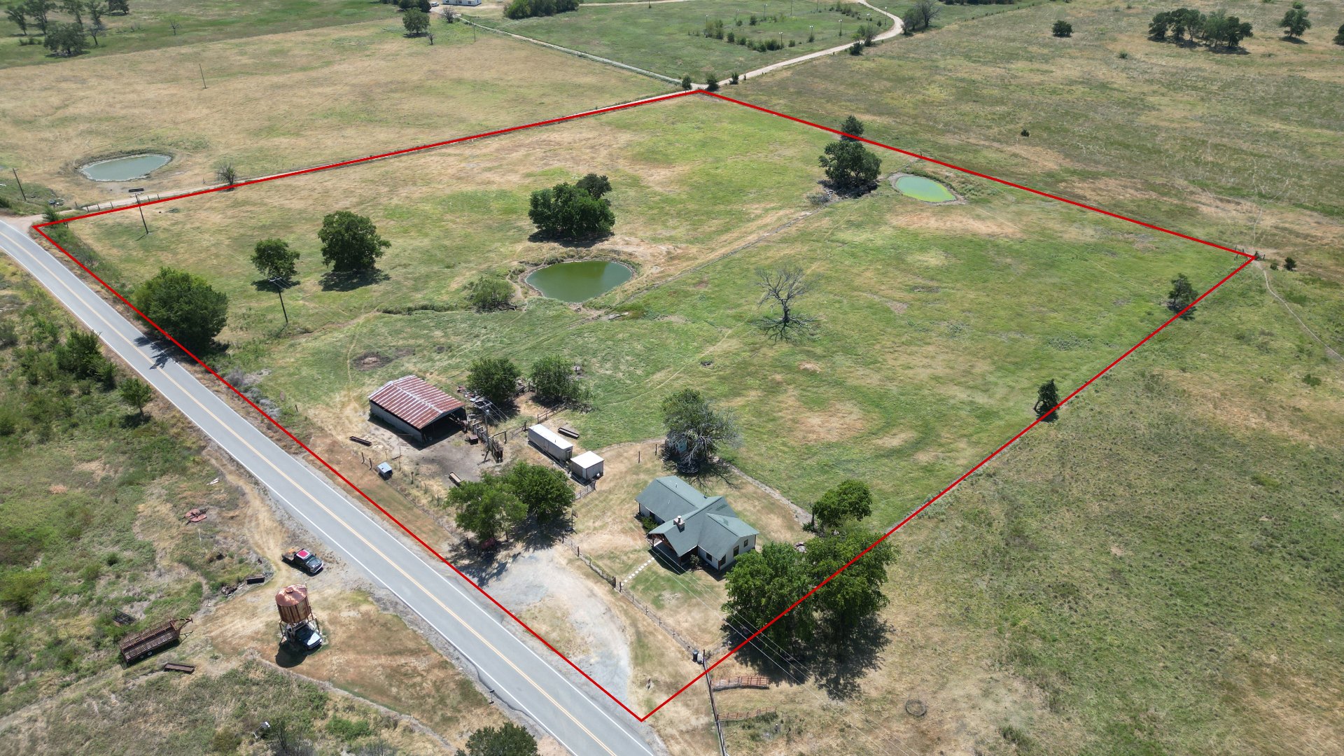 8446 E Greasy Bend Road Property Photo 2
