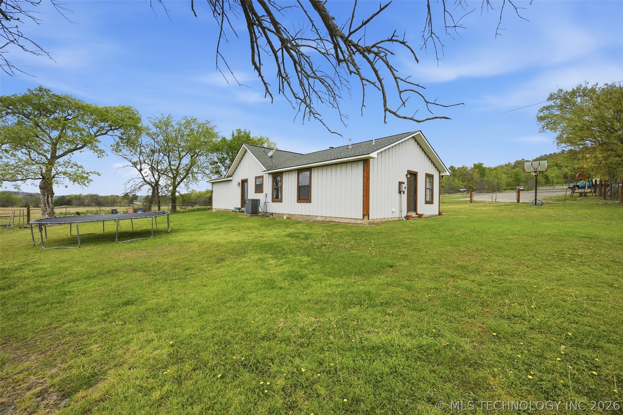 8446 E Greasy Bend Road Property Photo 12