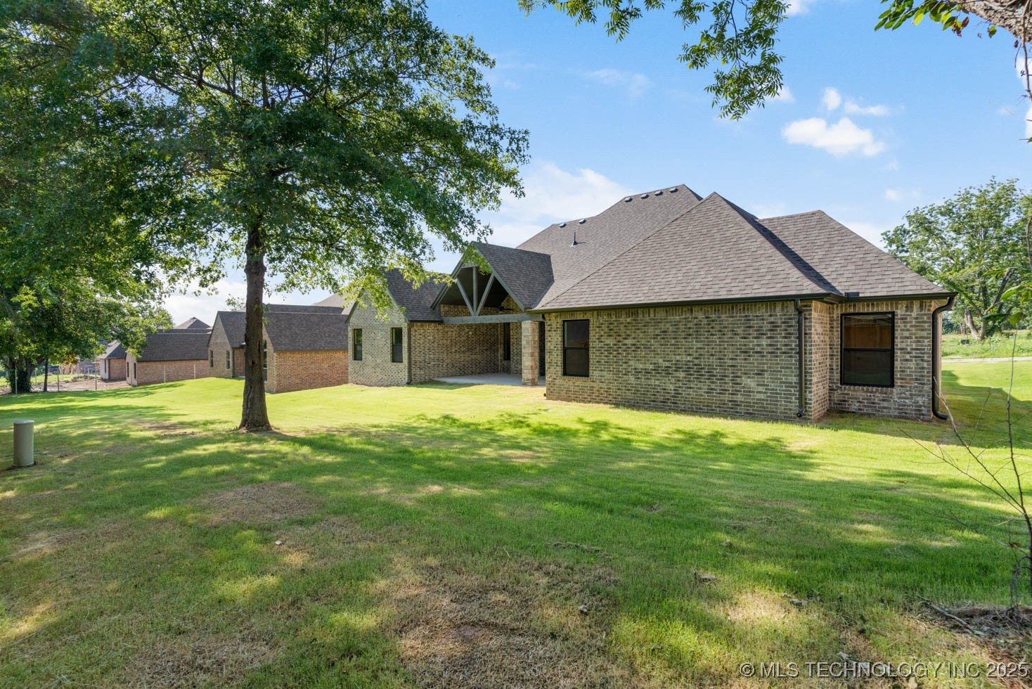 1604 Pinecrest Drive Property Photo 58