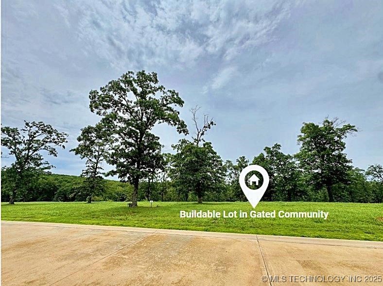 810 Ridgeview Drive Property Photo 3