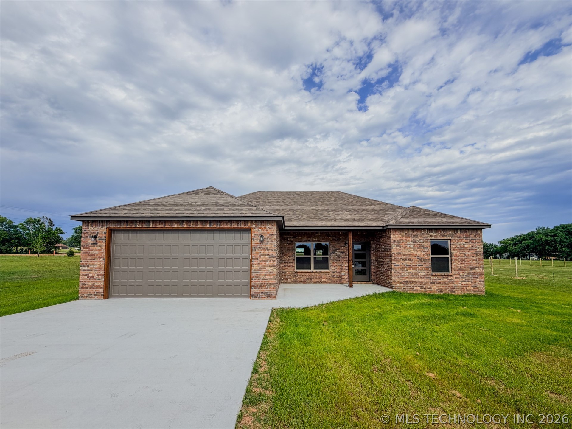 18020 S Vaughn Road Property Photo 1