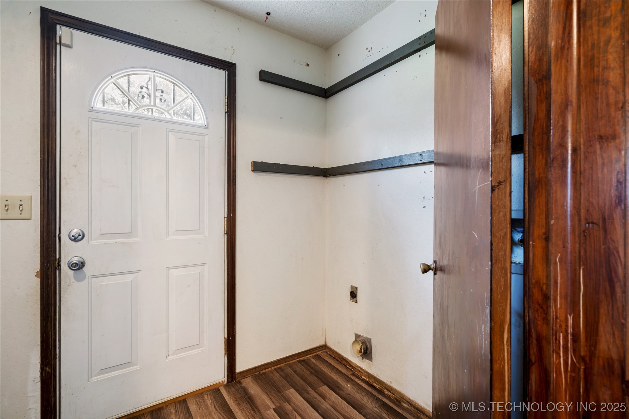 426670 1150 Road Property Photo 12