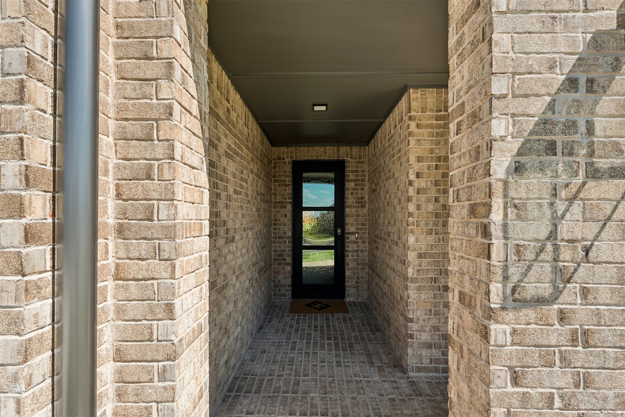 4103 S Dogwood Place Property Photo 4