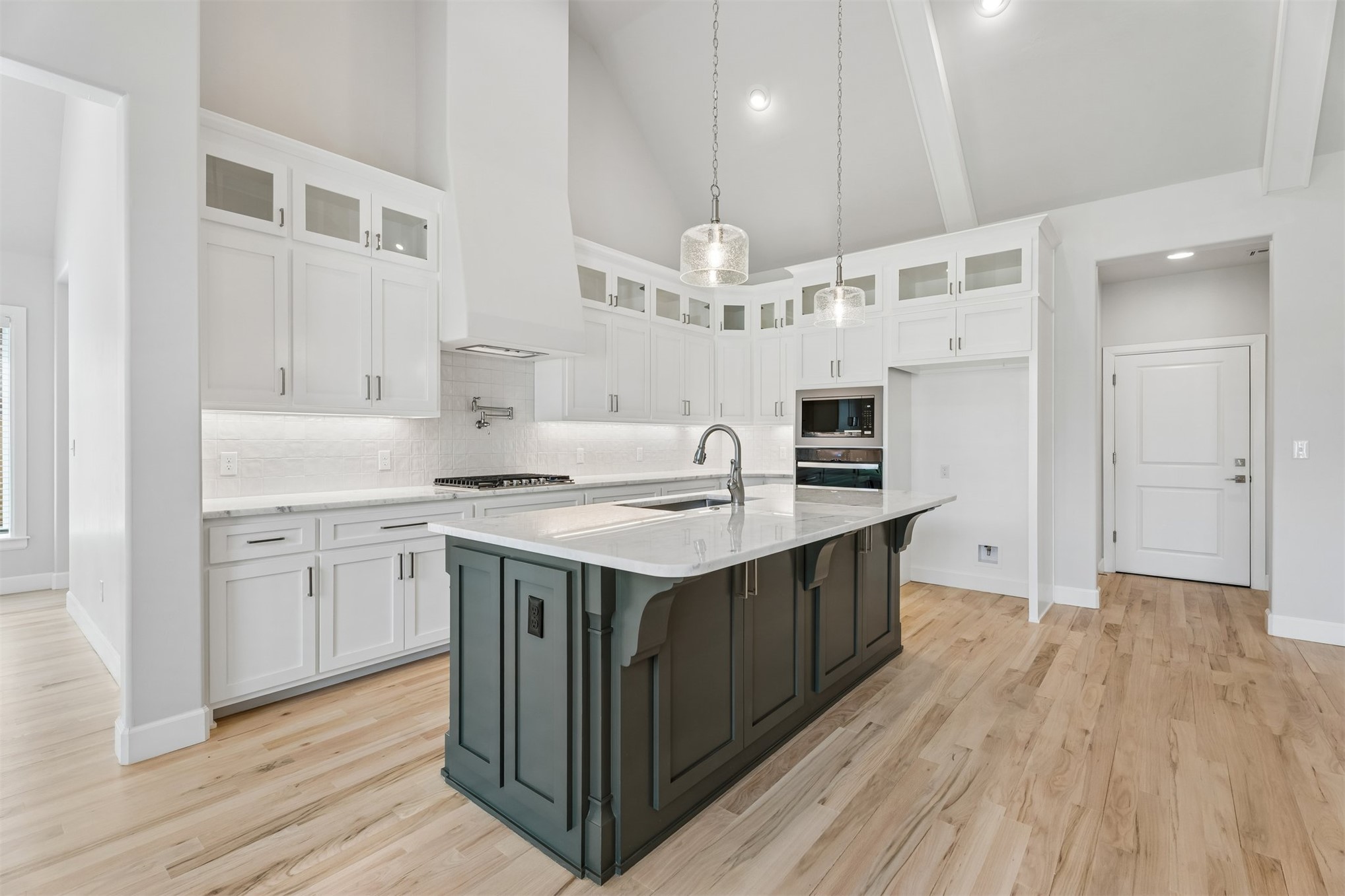3921 S Elder Boulevard Property Photo 11