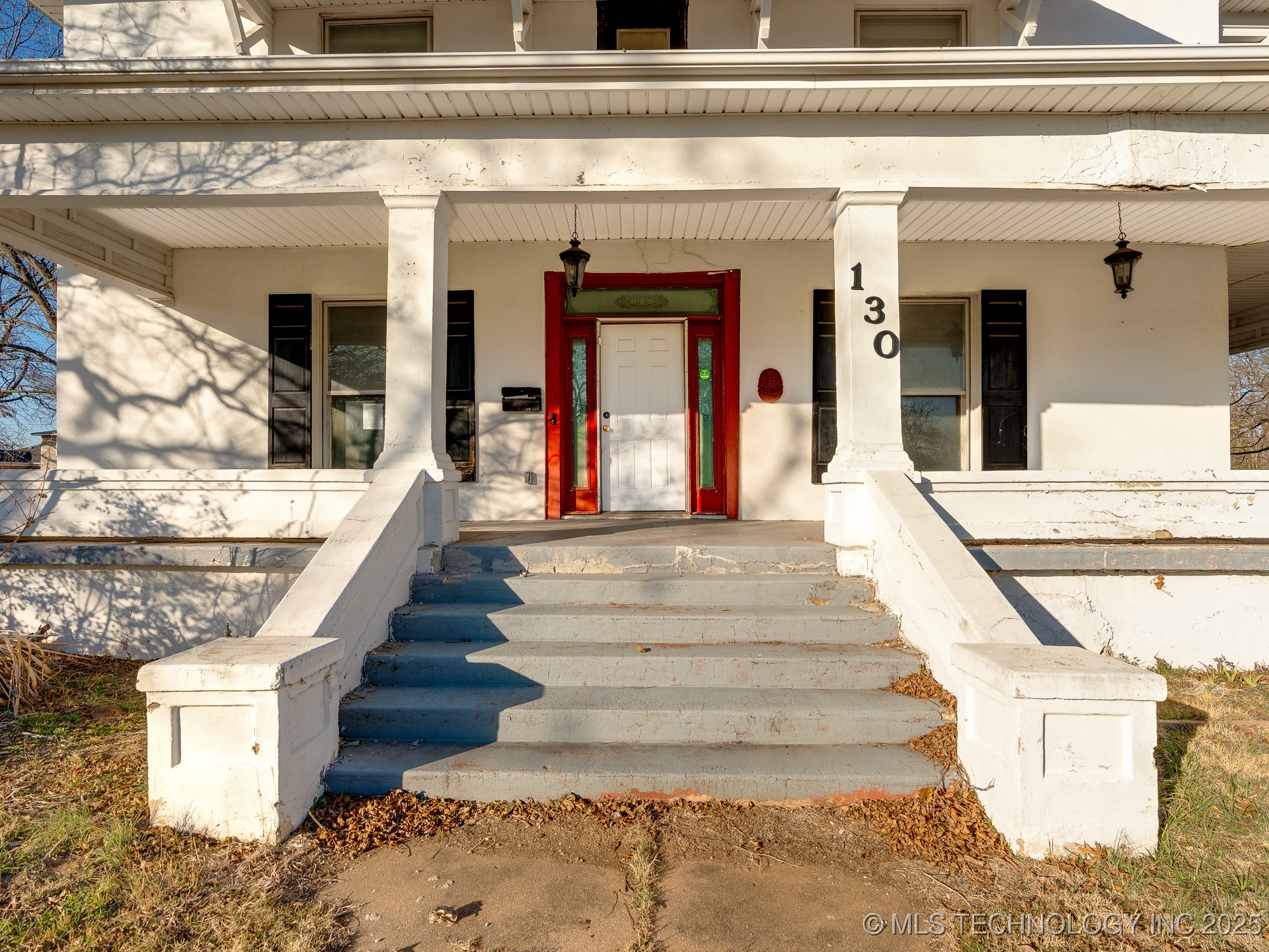 130 E 16th Street Property Photo 3