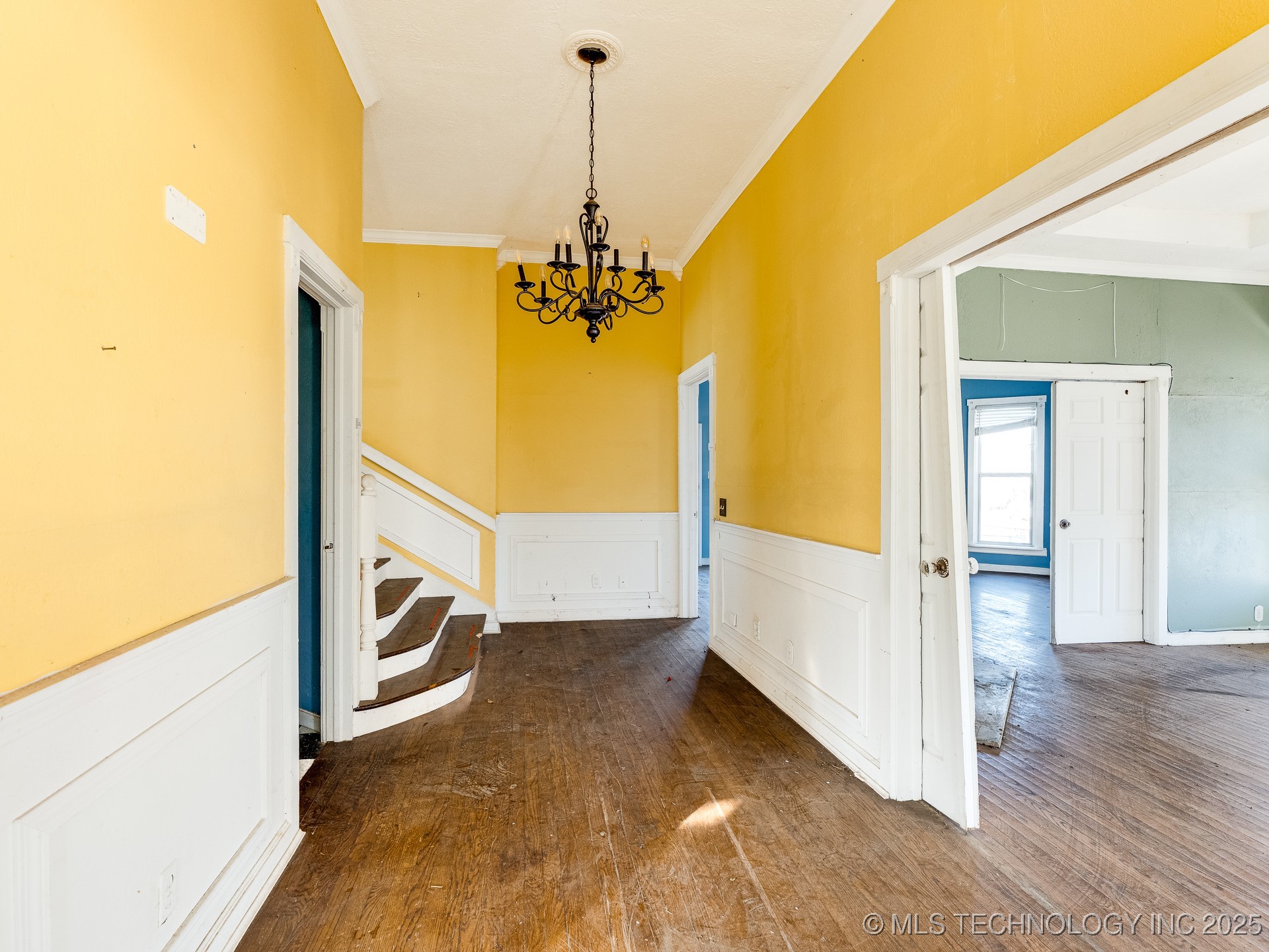 130 E 16th Street Property Photo 7