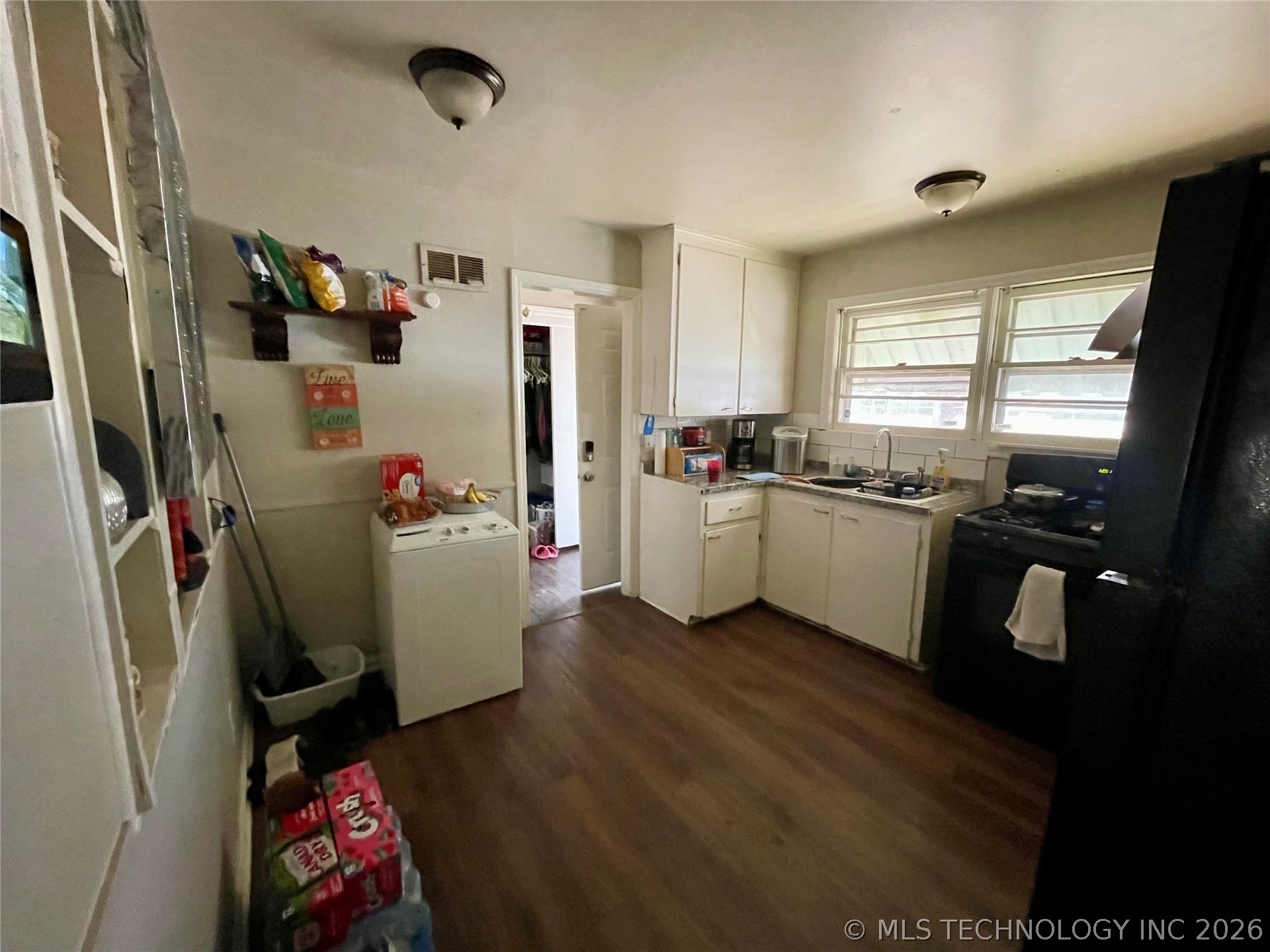 4503 N Kenosha Avenue Property Photo 6