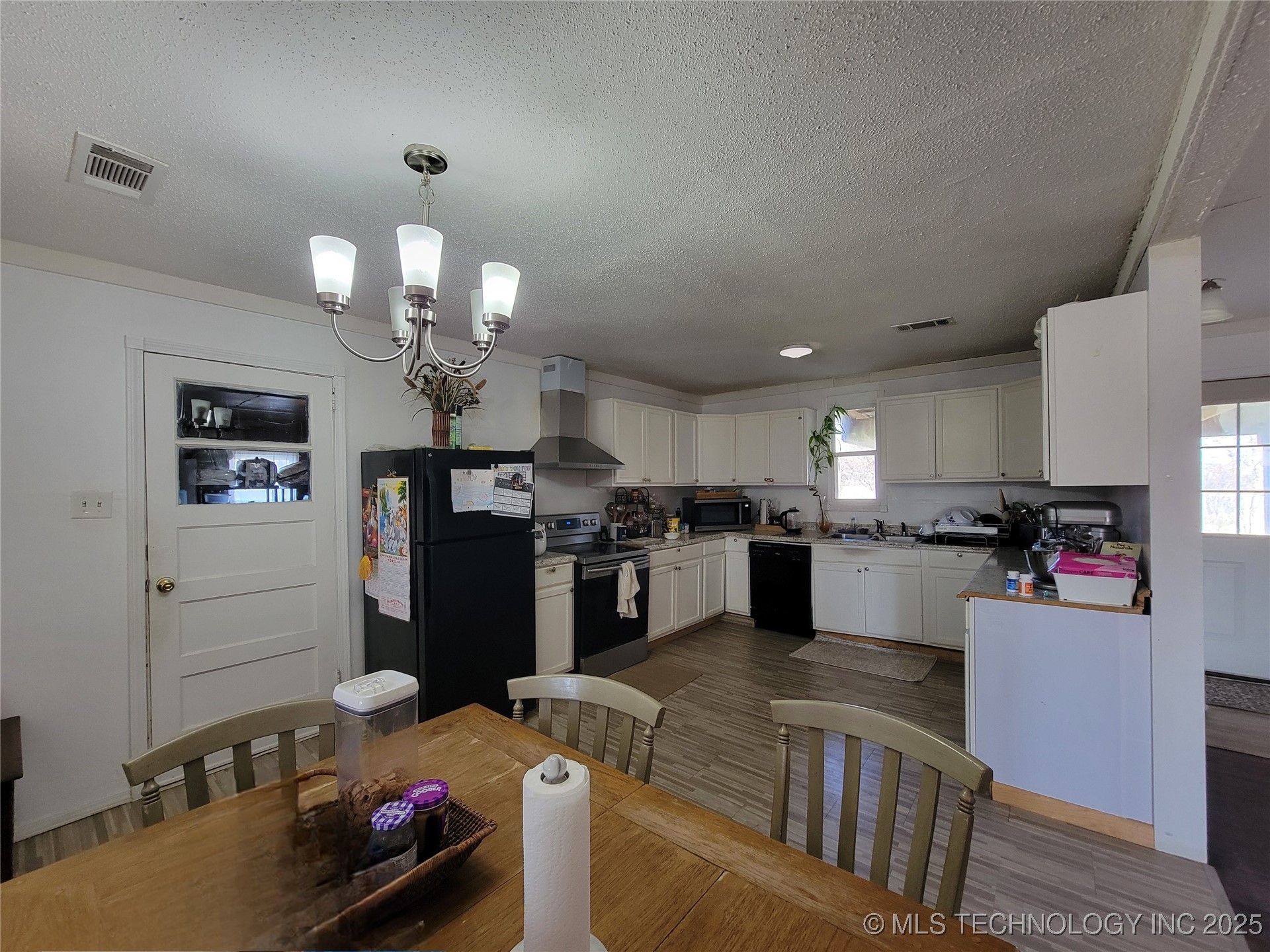 30479 State Highway 9 Property Photo 5