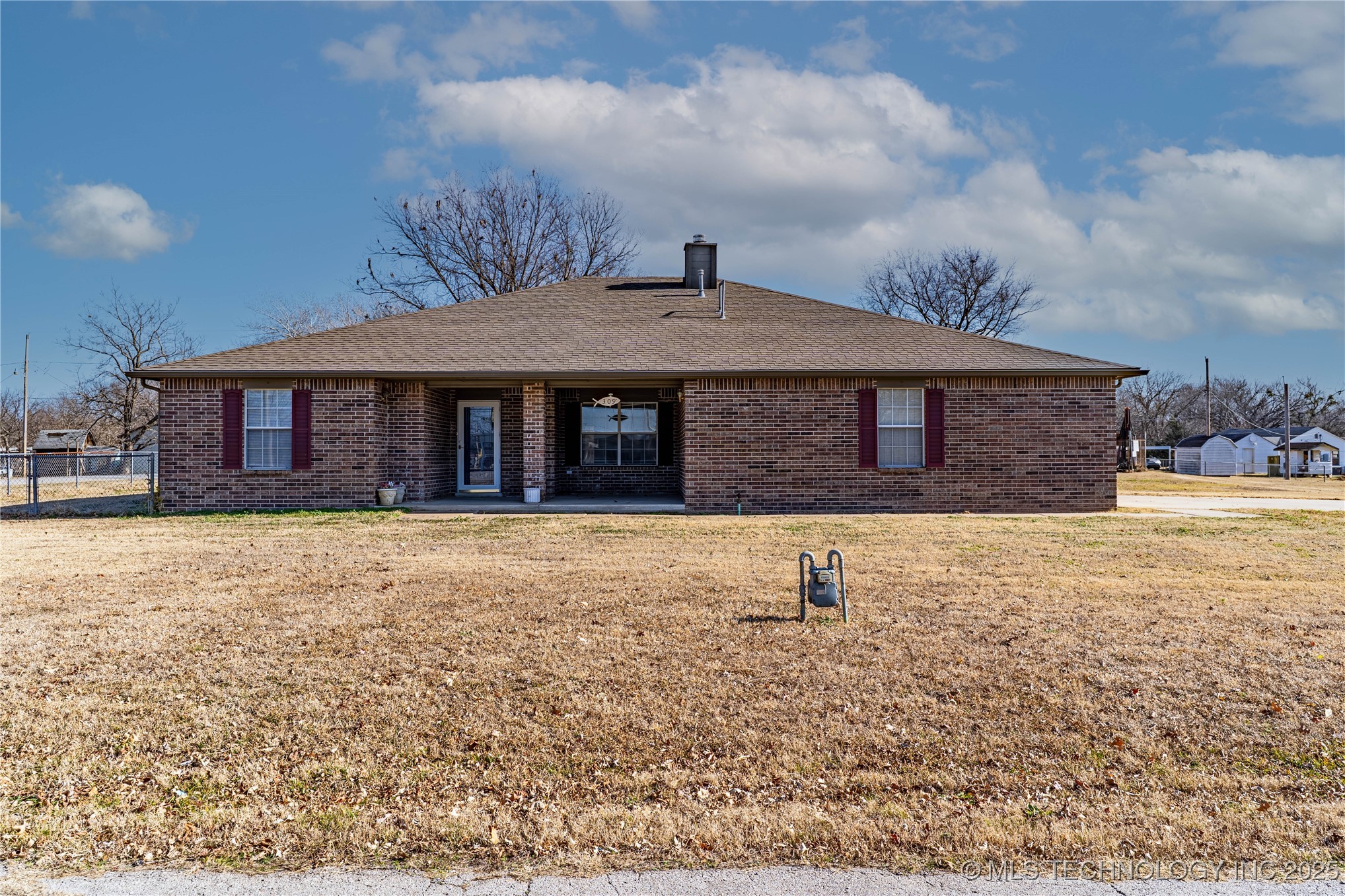 309 S Ash Street Property Photo 1