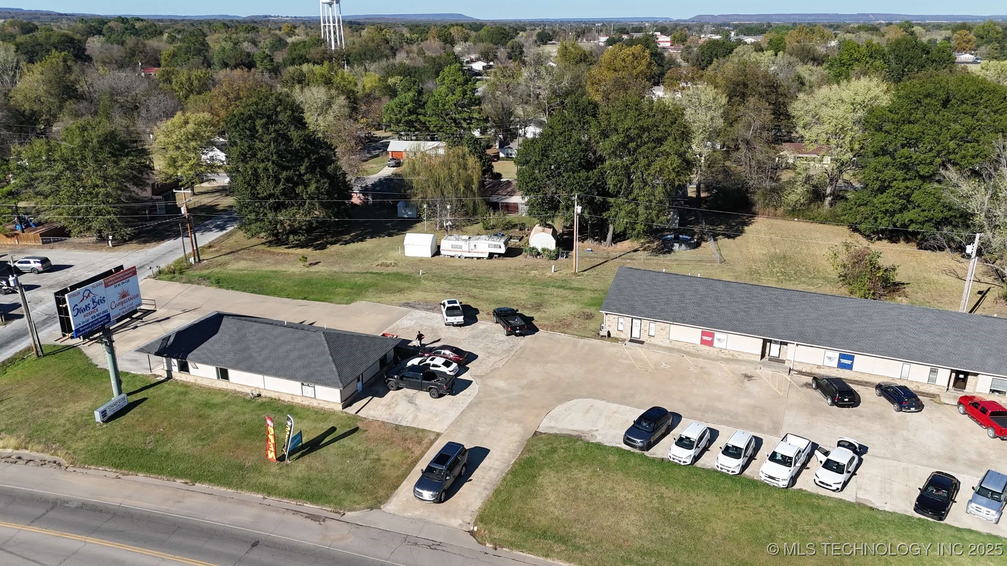 801 W Main Street Property Photo 1