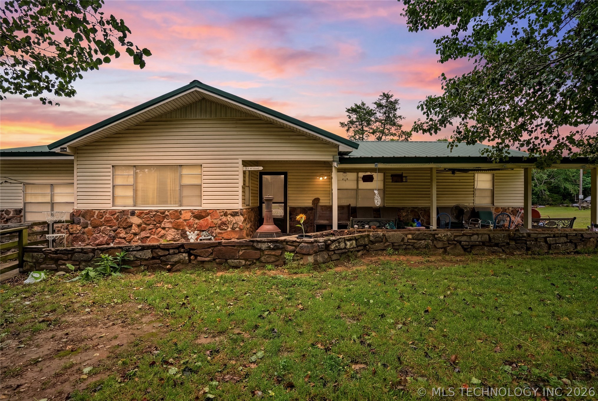 449315 Hwy 100 Property Photo 1