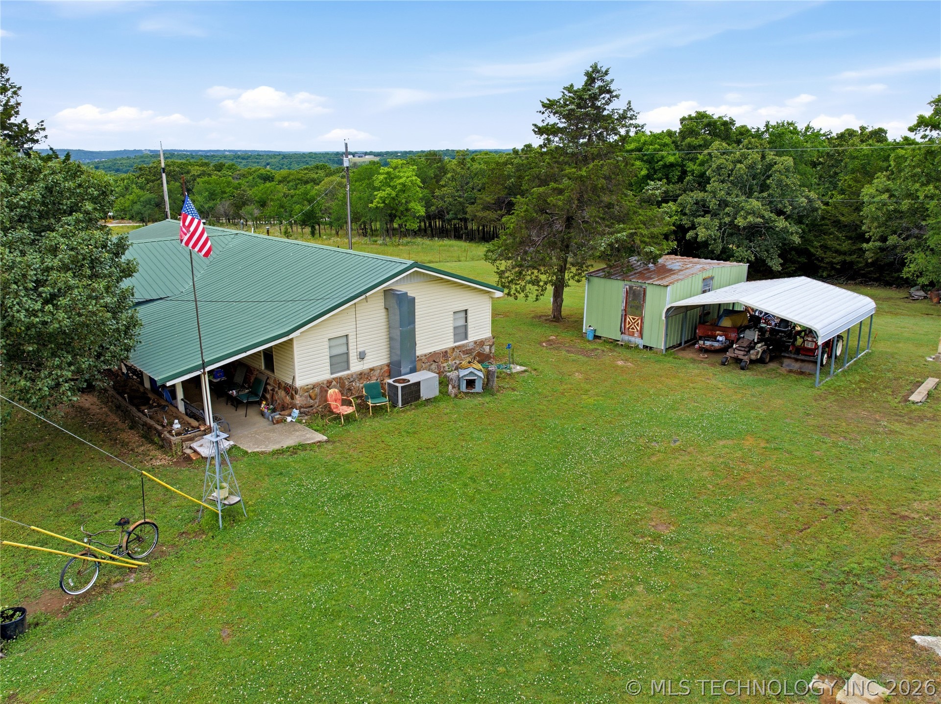 449315 Hwy 100 Property Photo 4