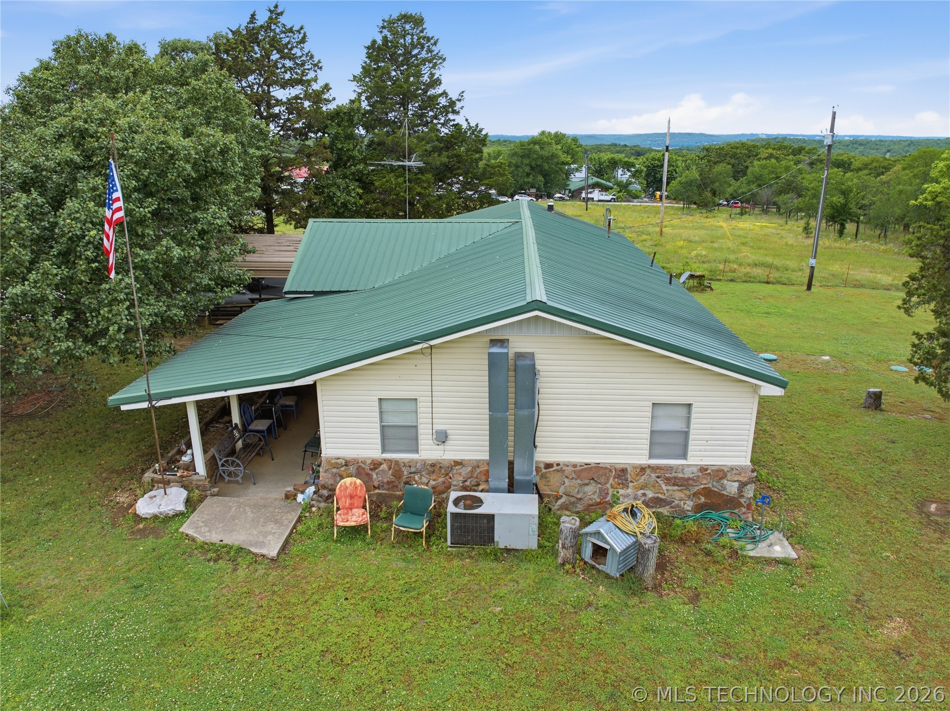 449315 Hwy 100 Property Photo 6