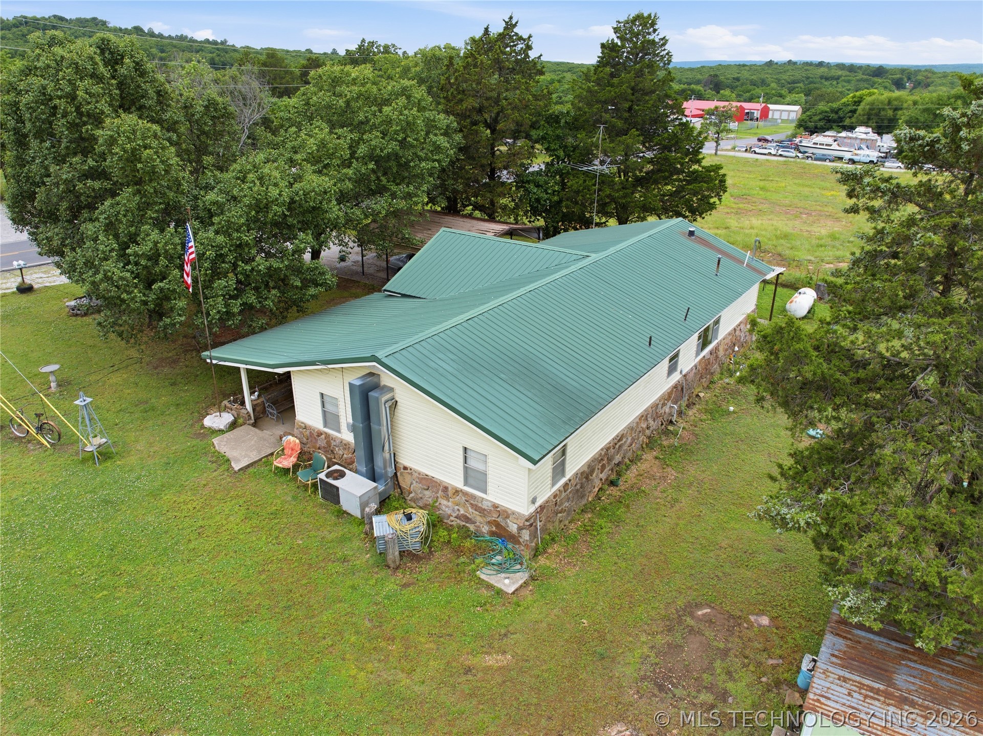 449315 Hwy 100 Property Photo 15