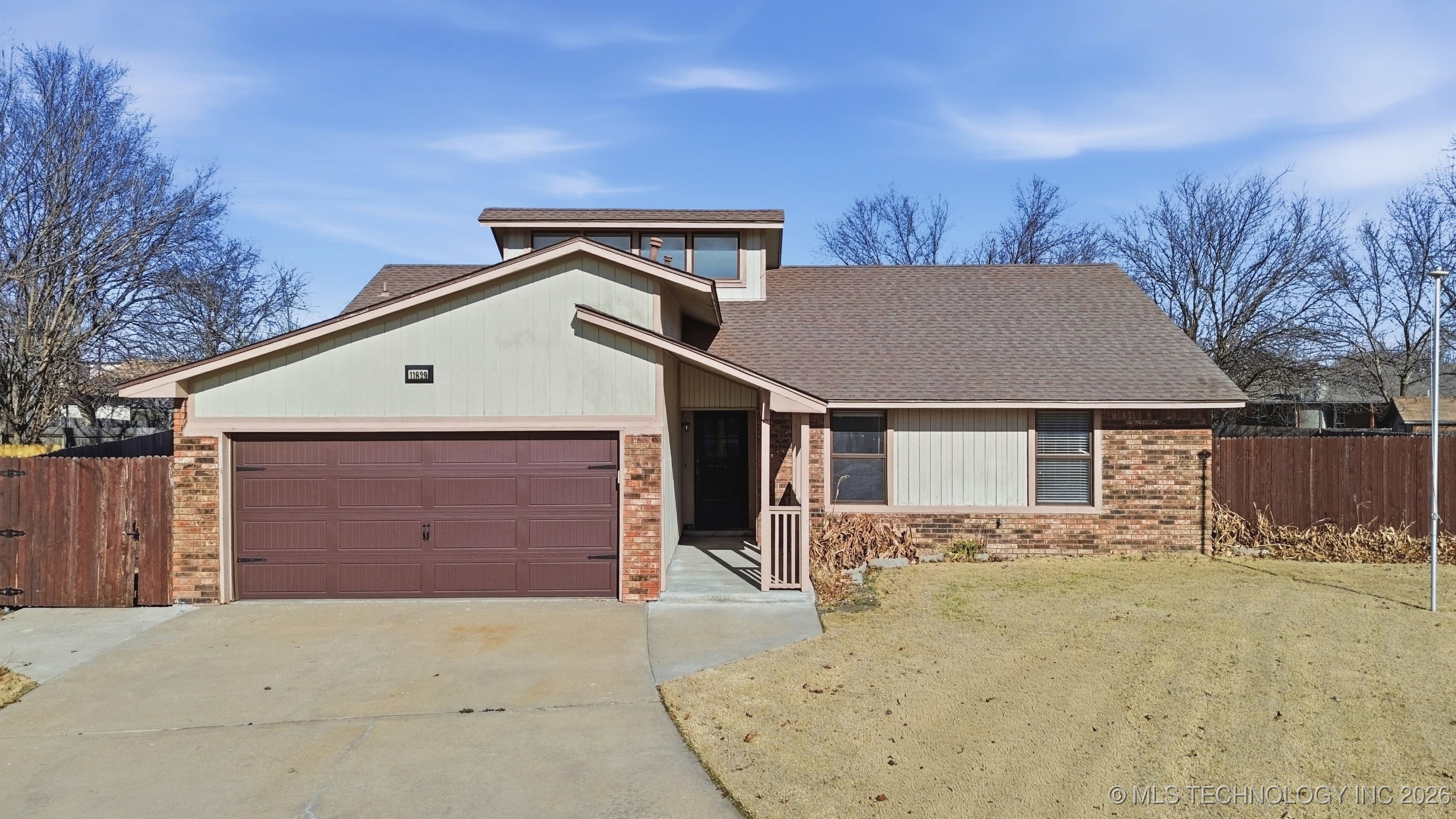 11829 E 80th Place North Property Photo 1