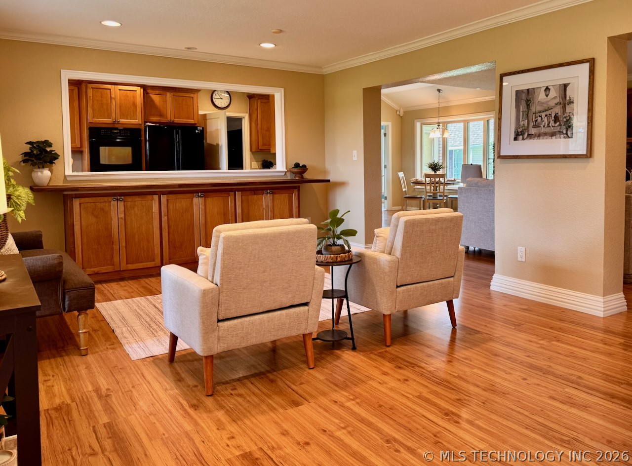 575 Majestic Hills Property Photo 8
