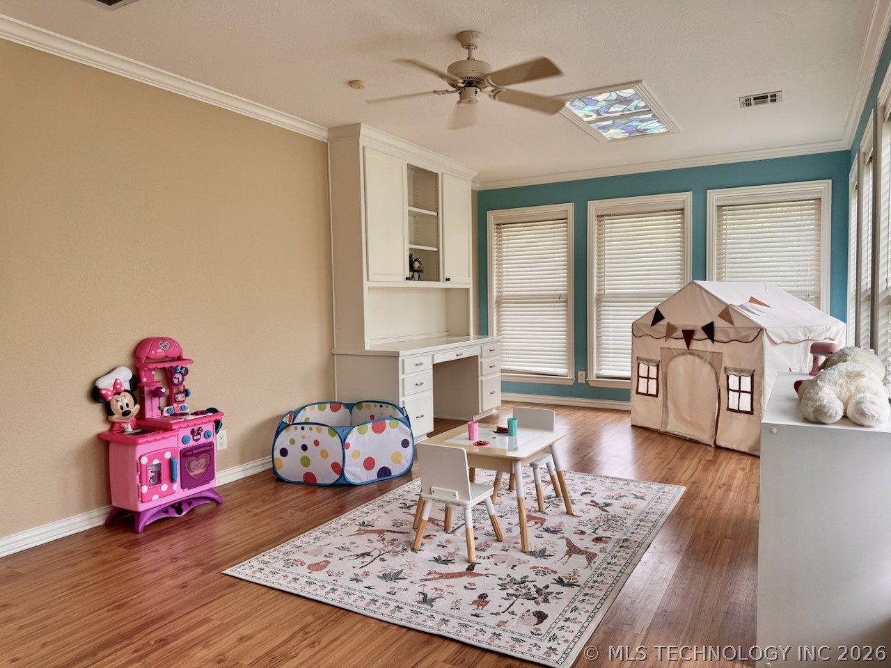 575 Majestic Hills Property Photo 16