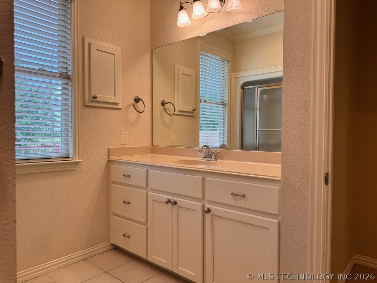 575 Majestic Hills Property Photo 26