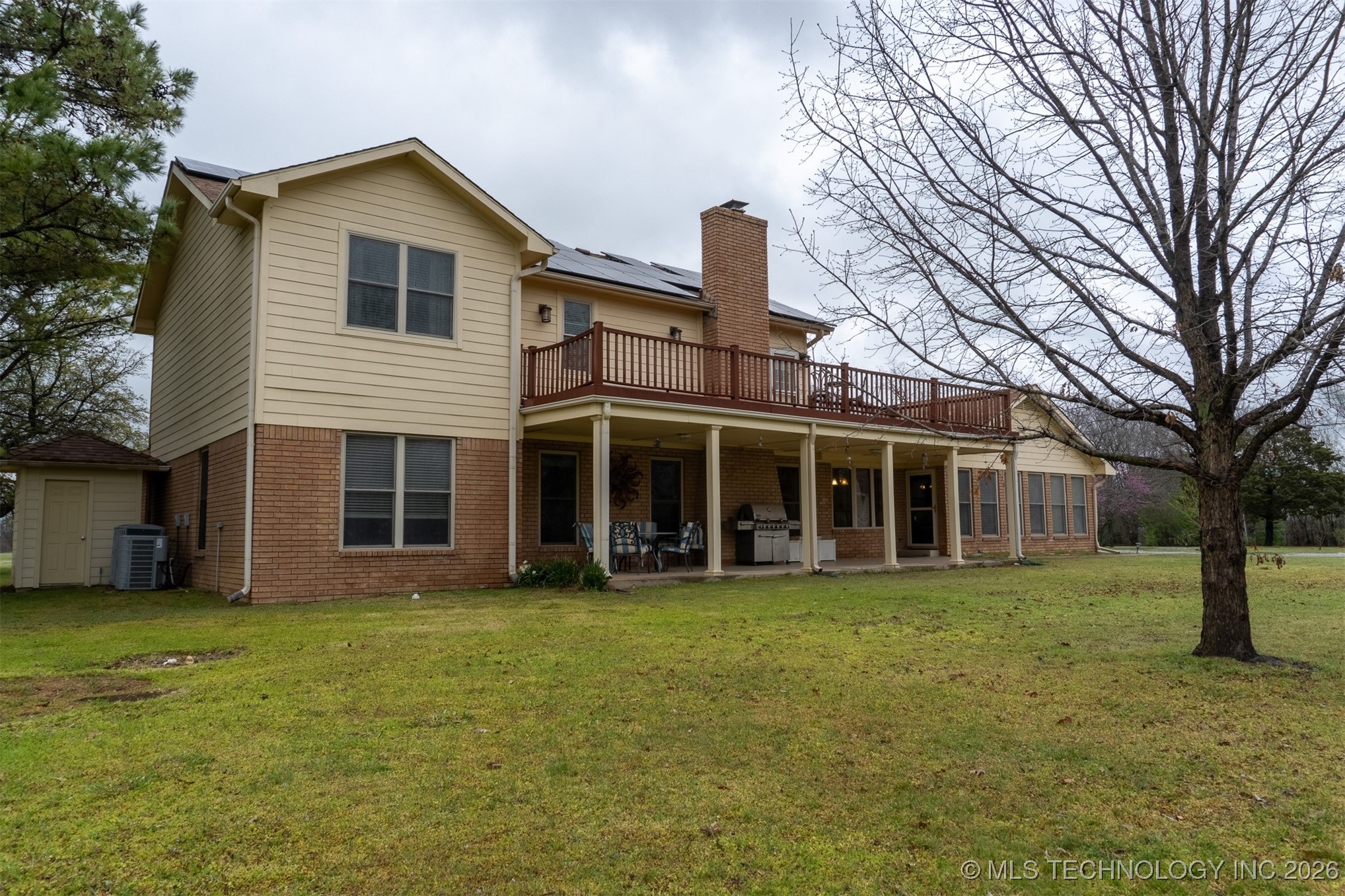 575 Majestic Hills Property Photo 42