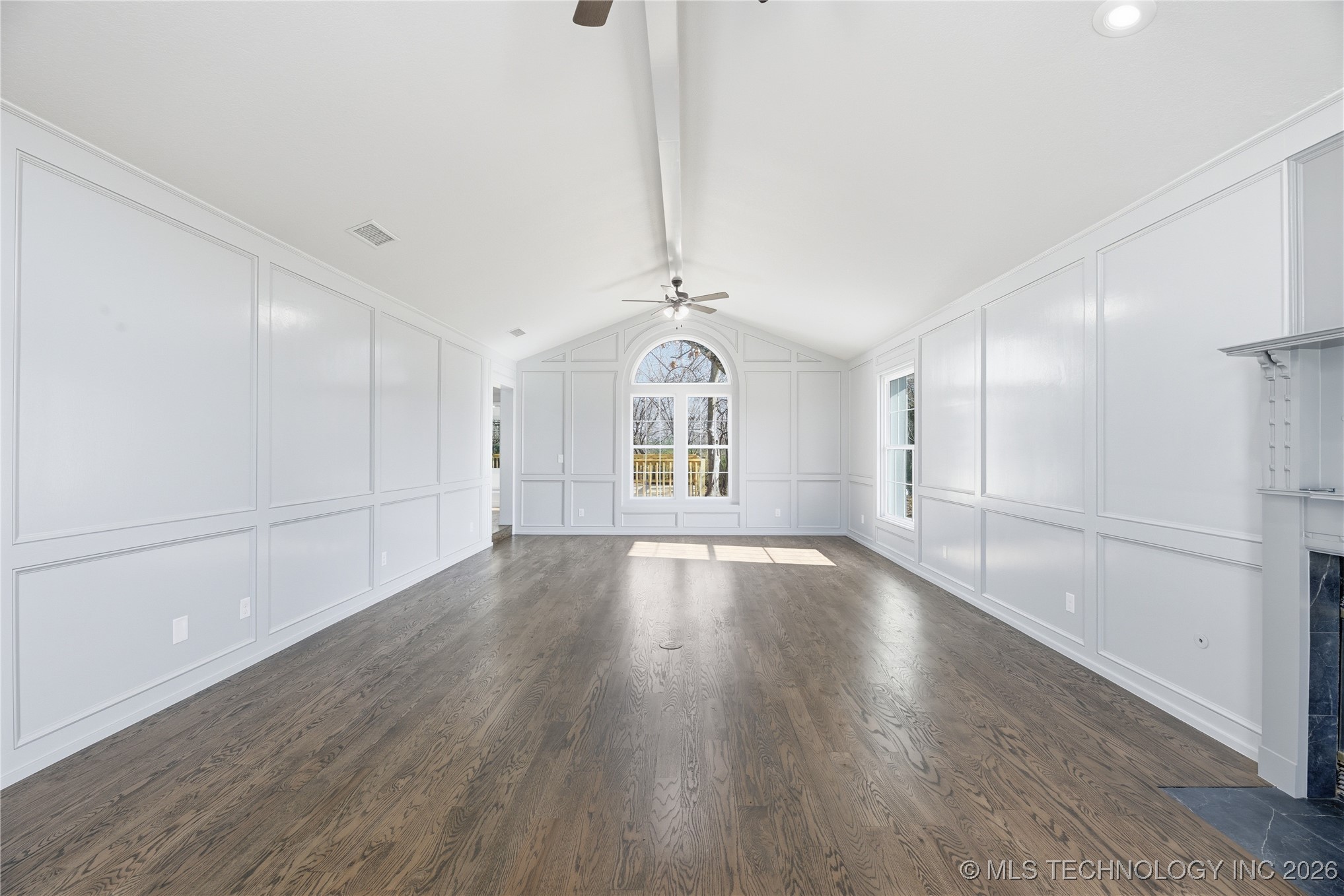 2850 Park Street Property Photo 7