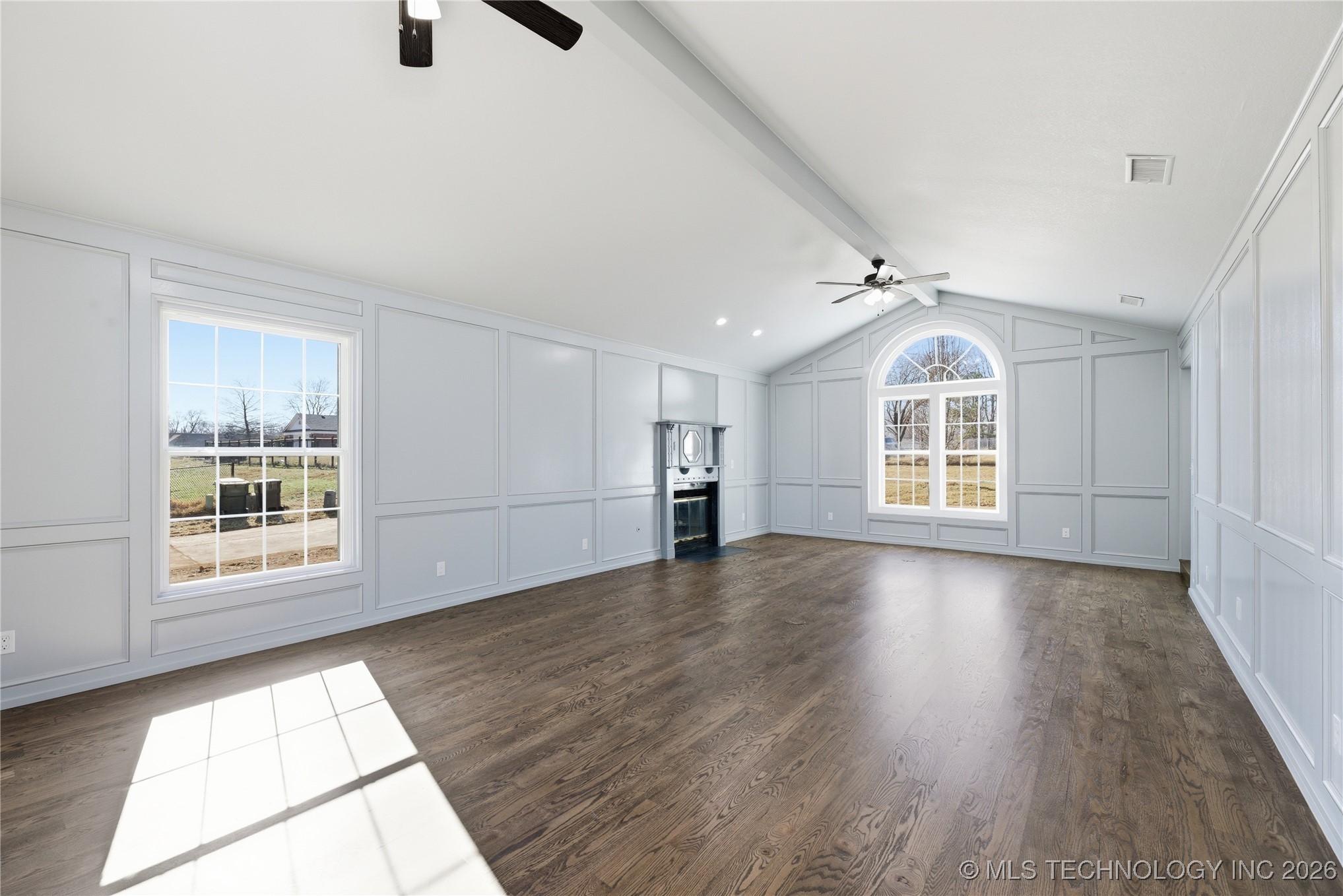 2850 Park Street Property Photo 8