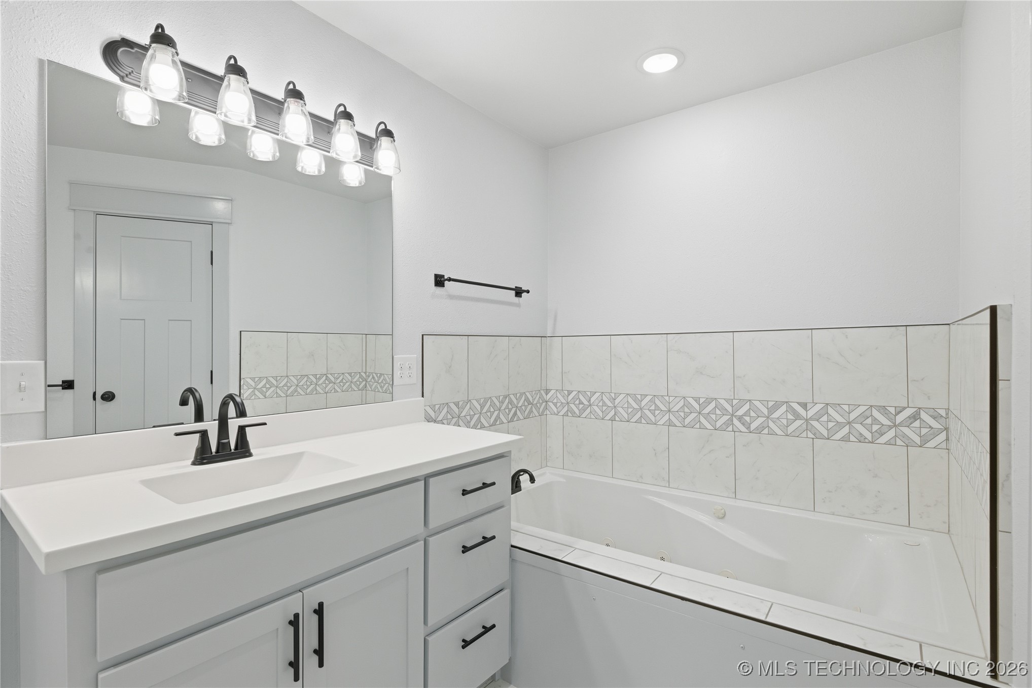 2850 Park Street Property Photo 31