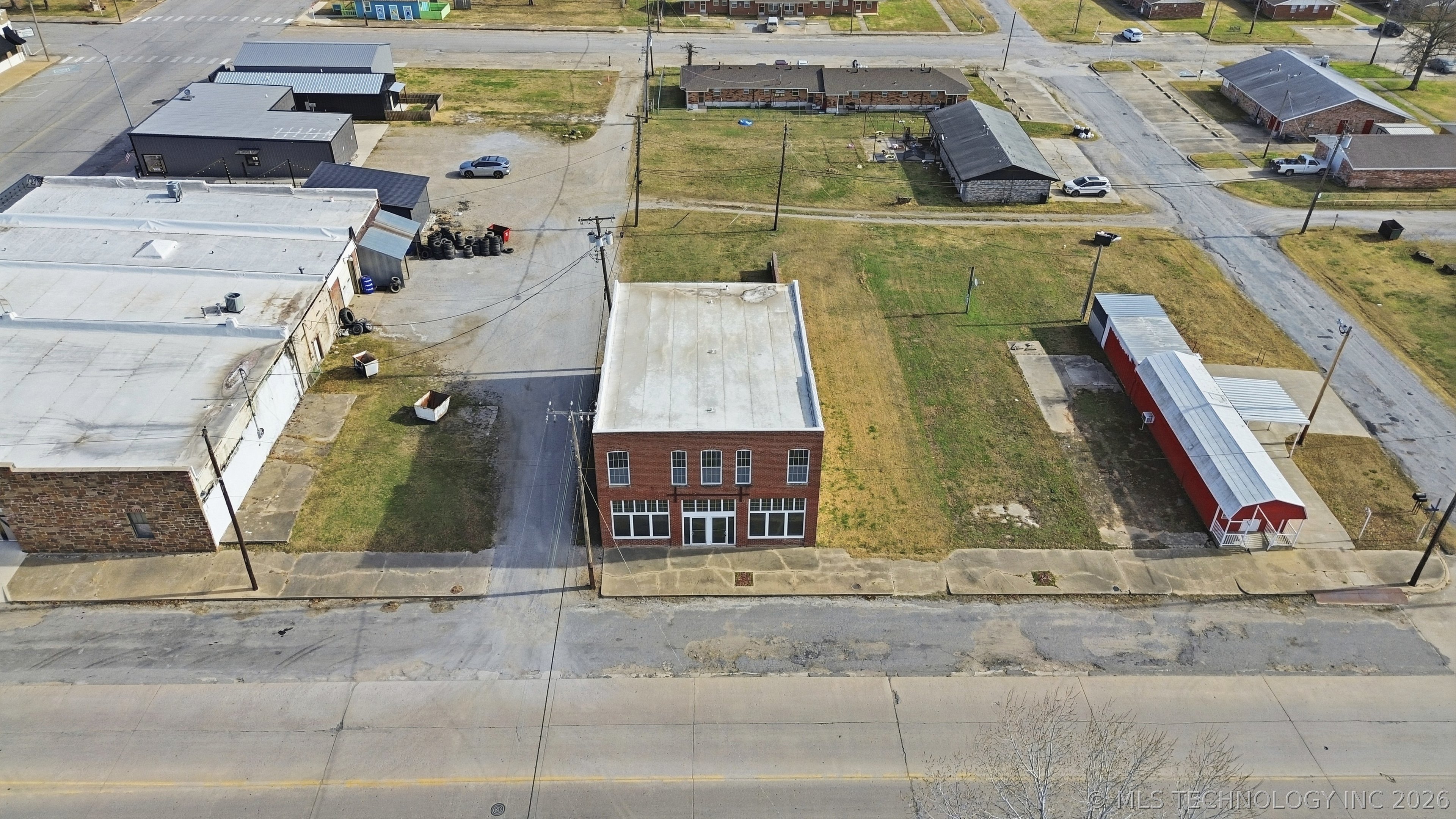 210 N Broadway Street Property Photo 21