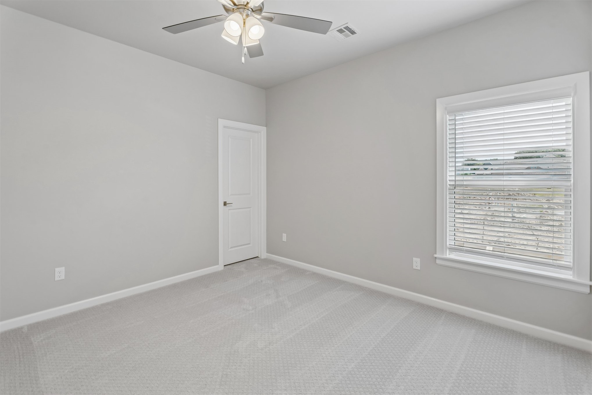 2704 W Twin Oaks Street Property Photo 30