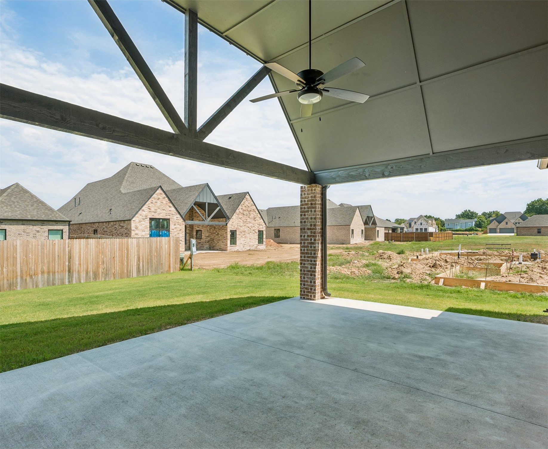 2704 W Twin Oaks Street Property Photo 46