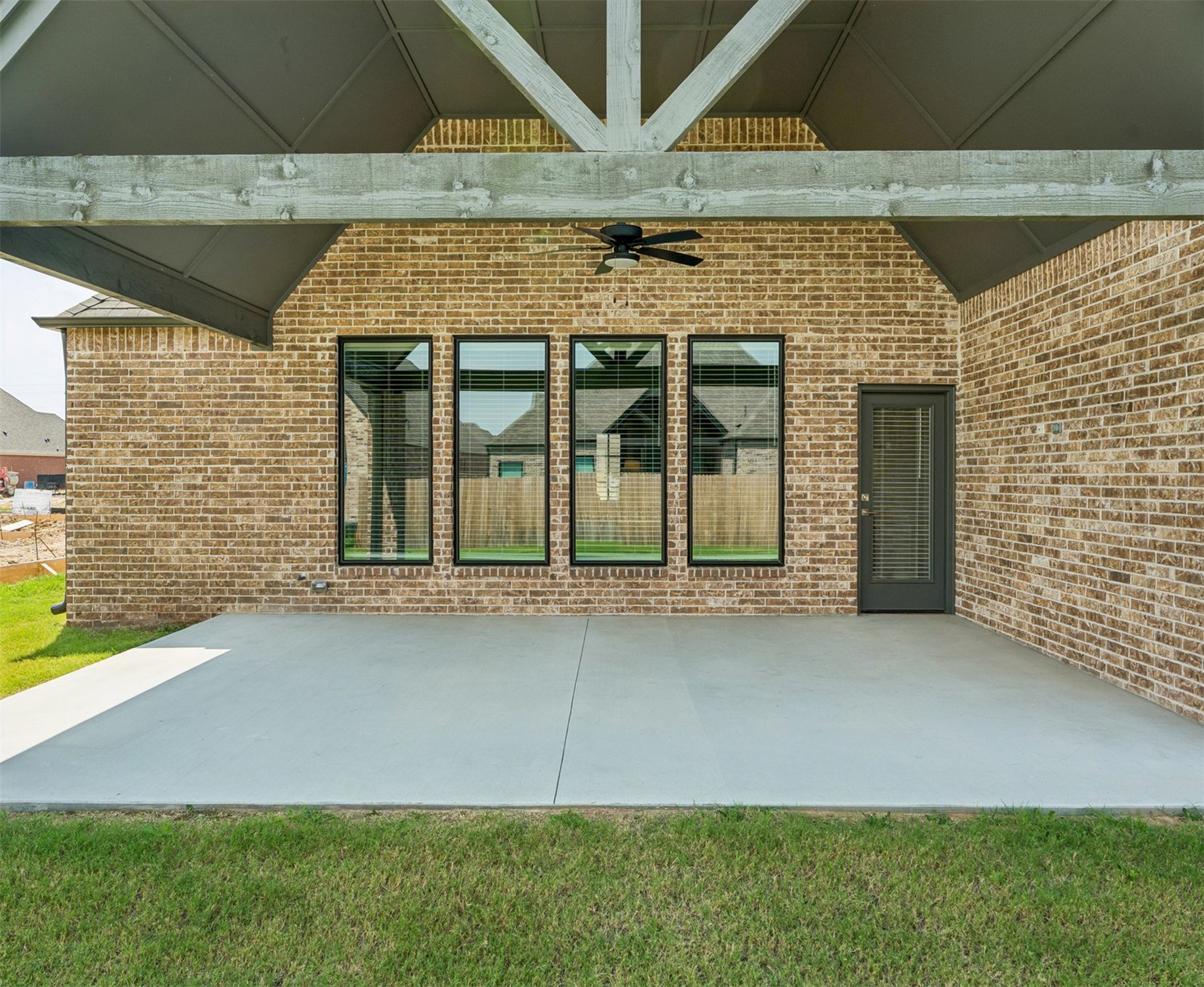 2704 W Twin Oaks Street Property Photo 49