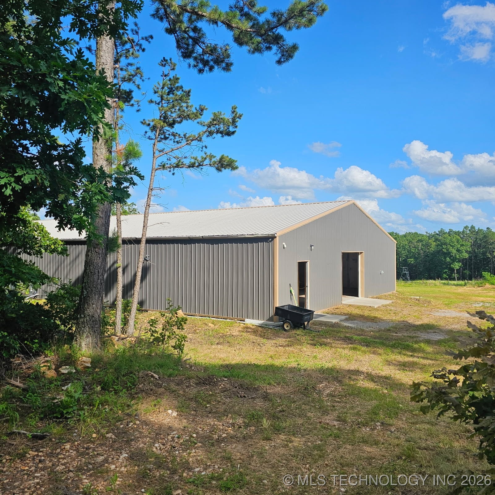 4080 N 495 Road Property Photo 6
