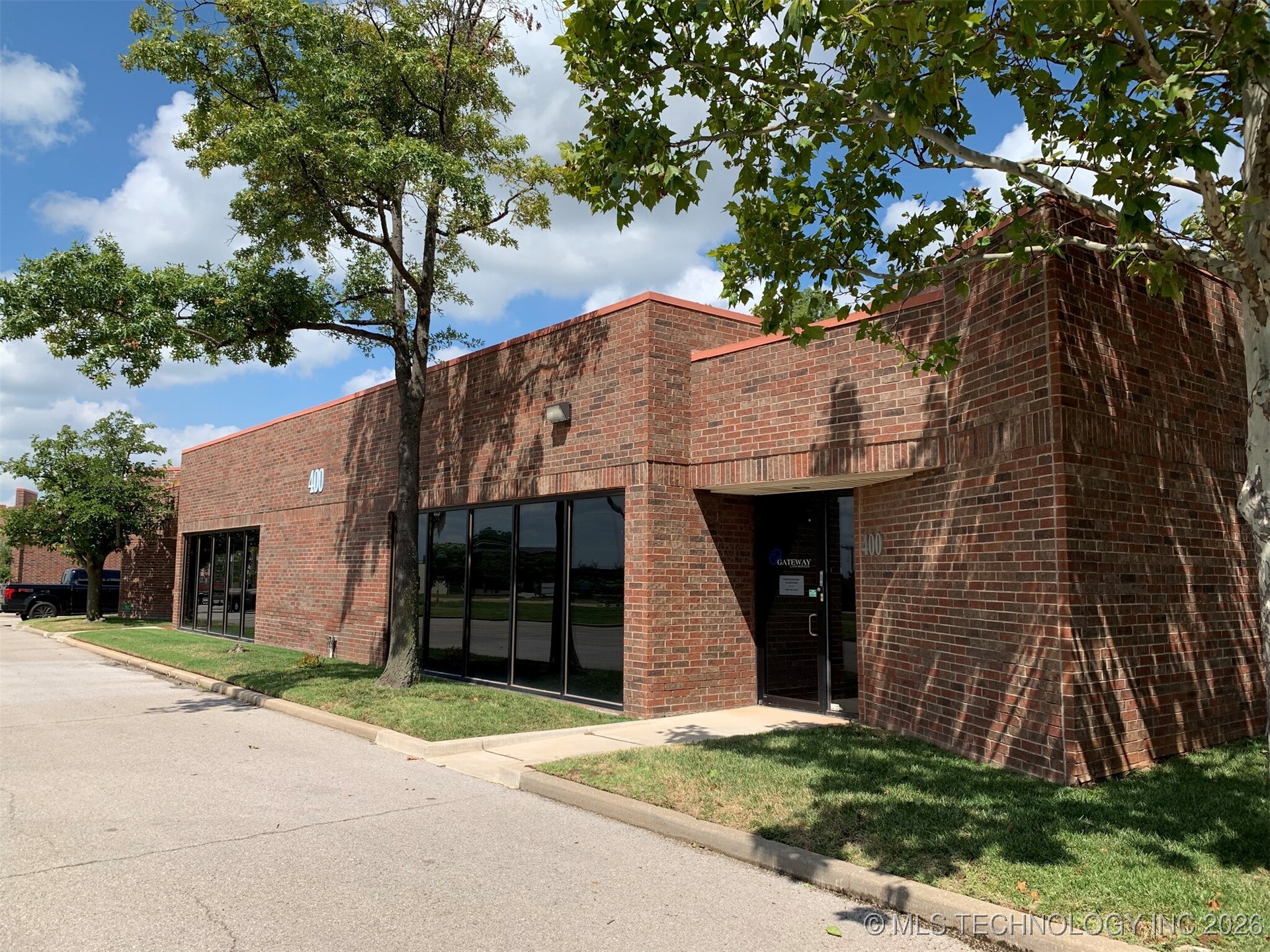 7100 N Classen Boulevard 400 Property Photo 2