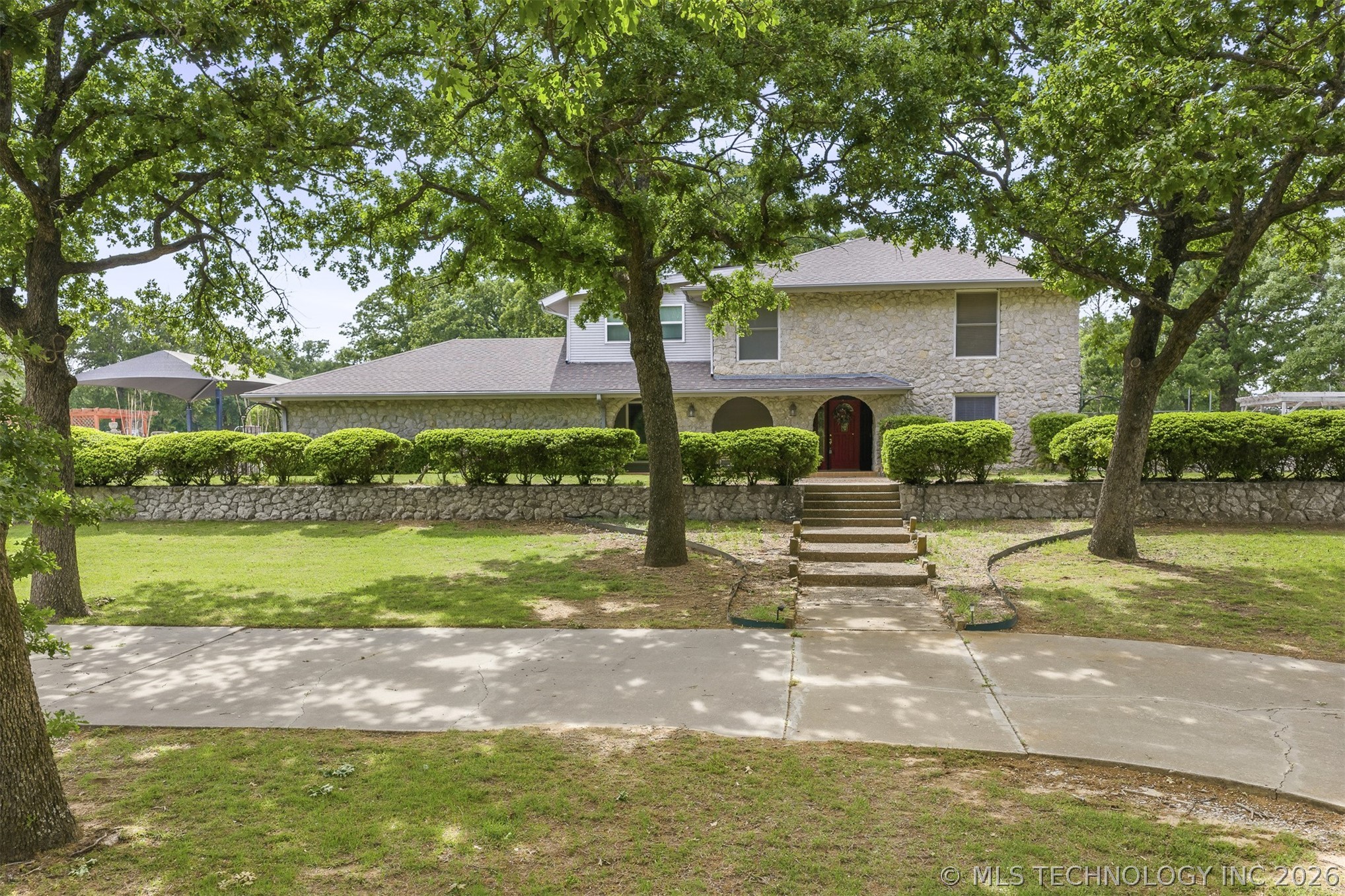 7657 Brock Property Photo 1