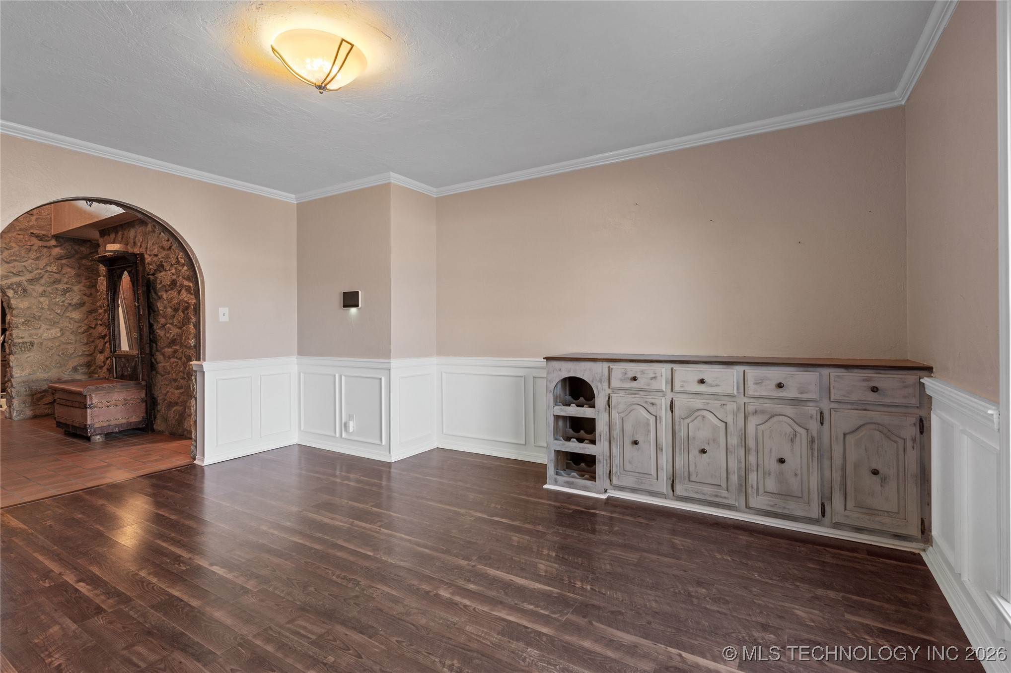 7657 Brock Property Photo 8