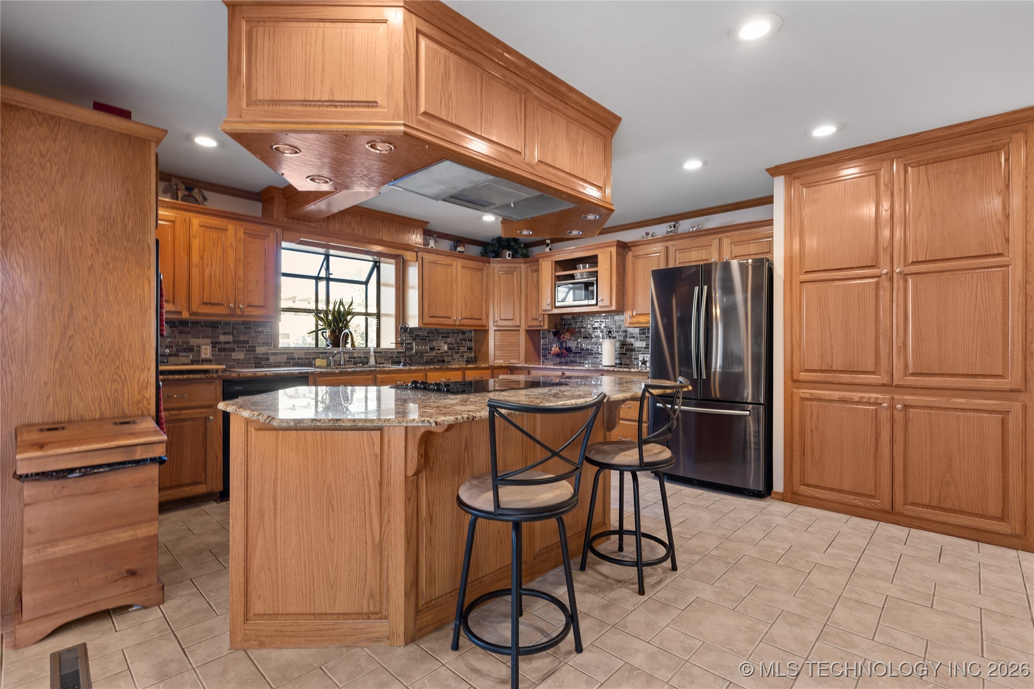 7657 Brock Property Photo 16