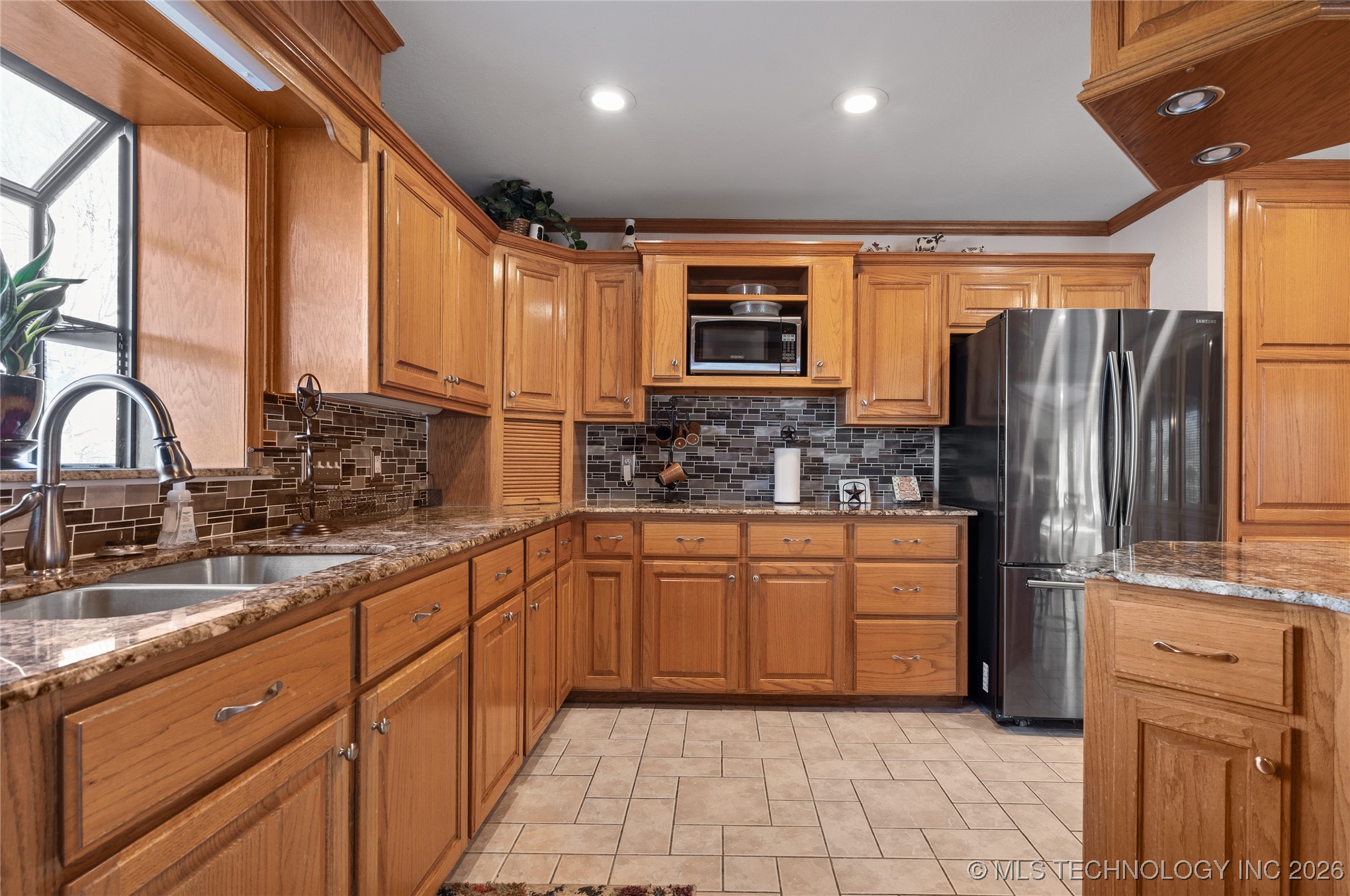 7657 Brock Property Photo 18