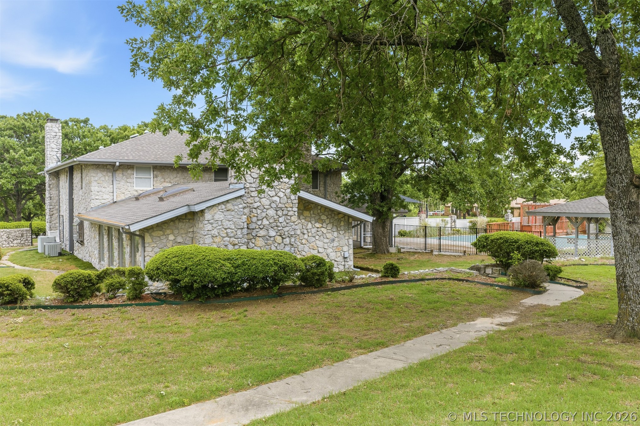 7657 Brock Property Photo 56
