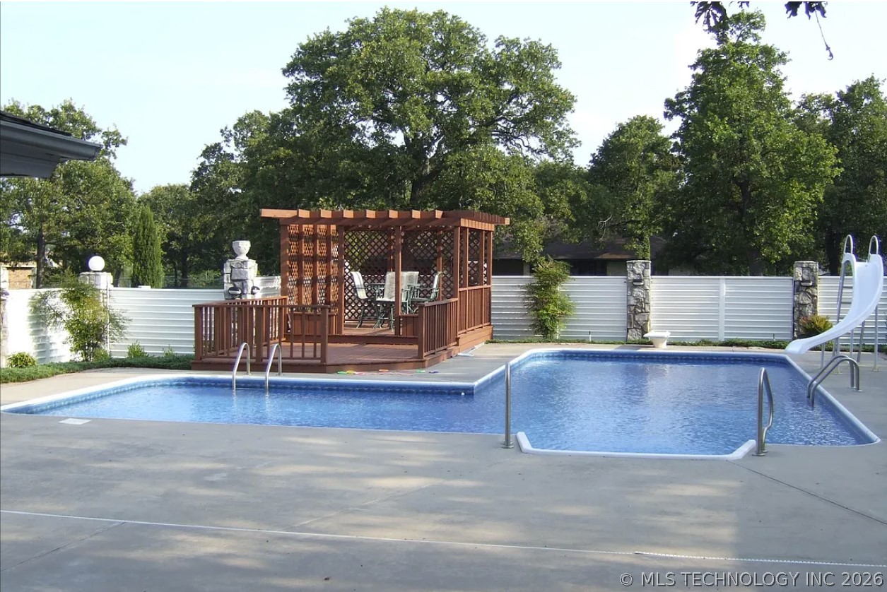 7657 Brock Property Photo 59