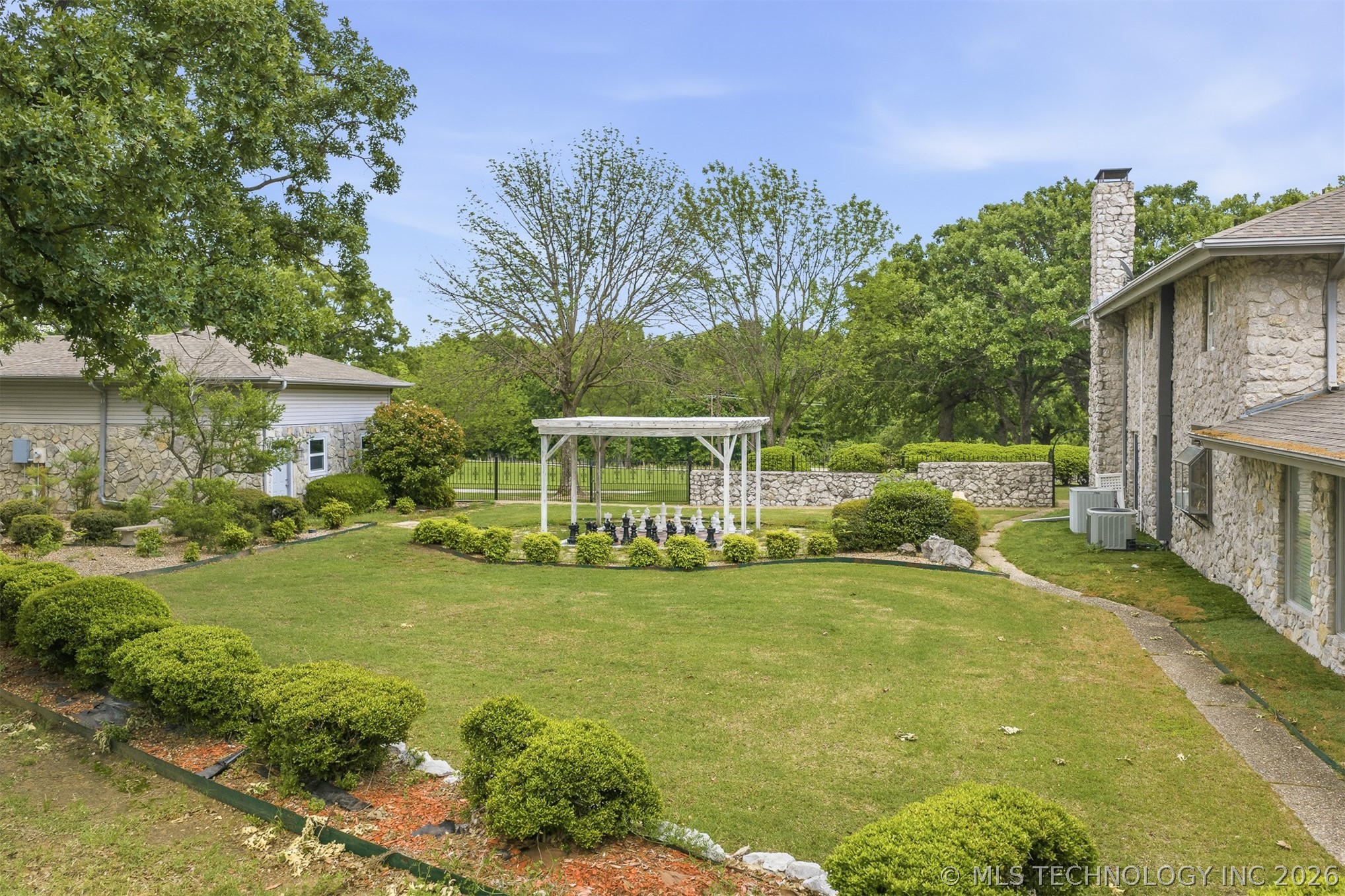 7657 Brock Property Photo 63