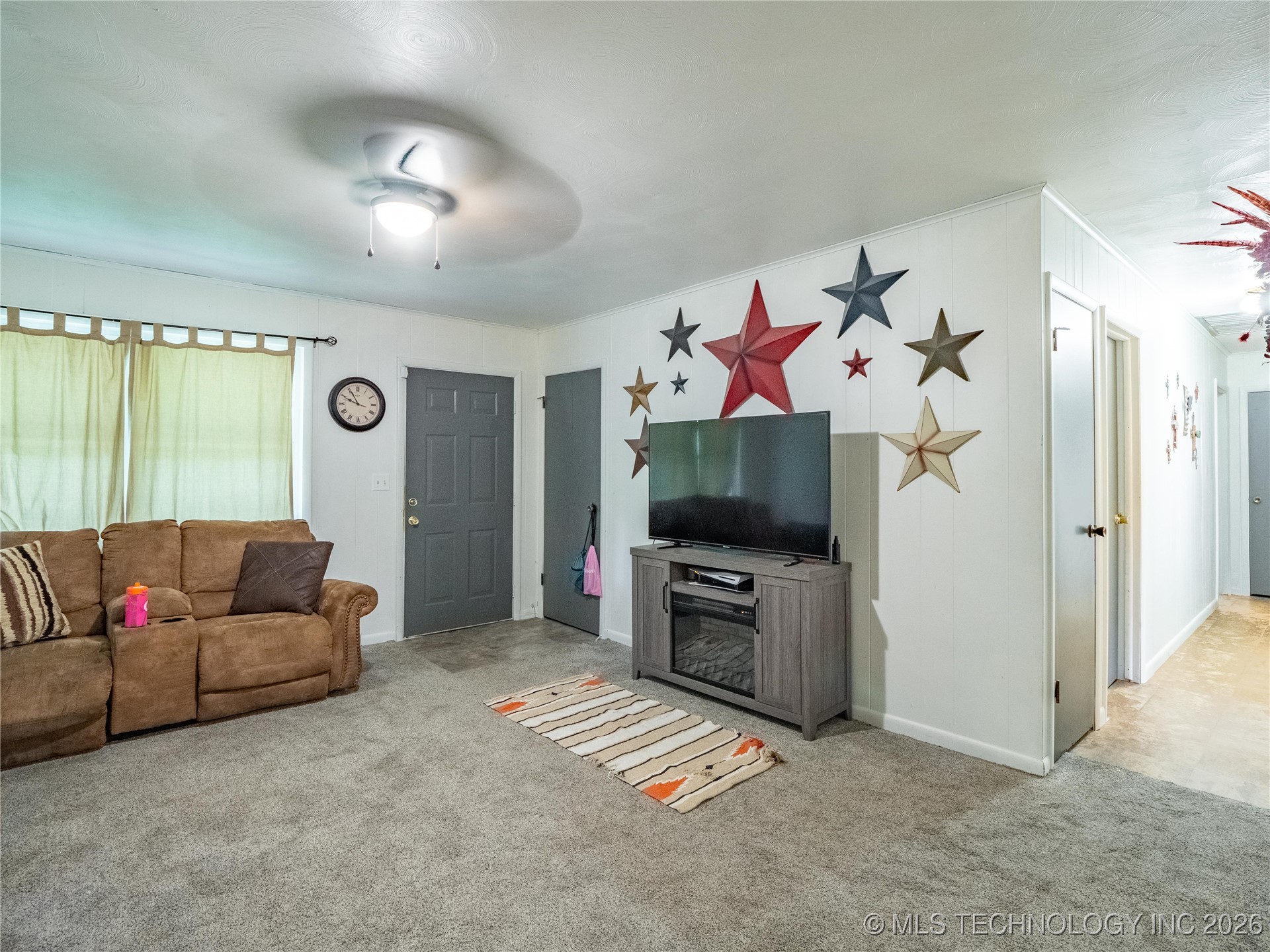 809 Carbon Avenue Property Photo 10