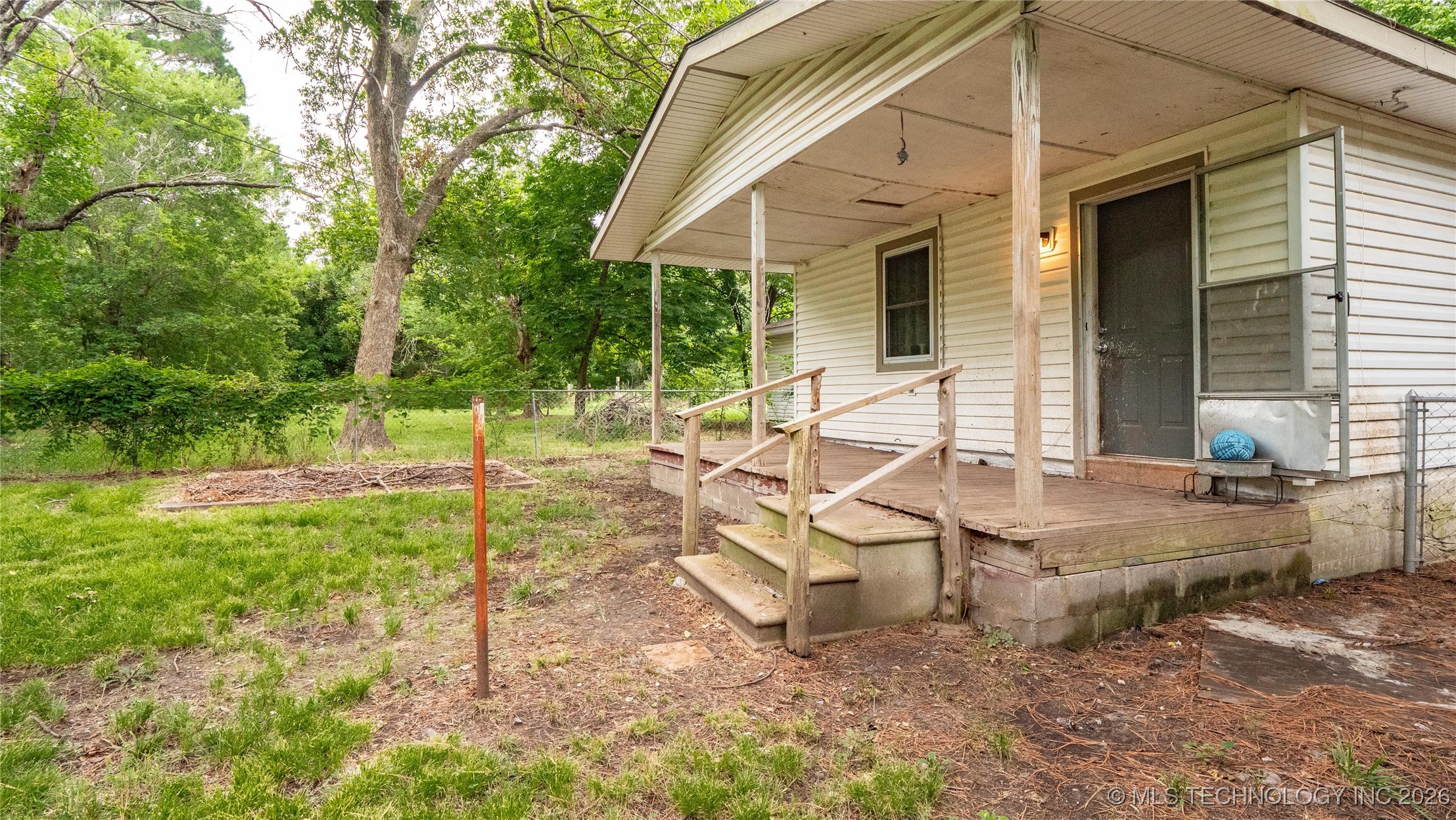809 Carbon Avenue Property Photo 28